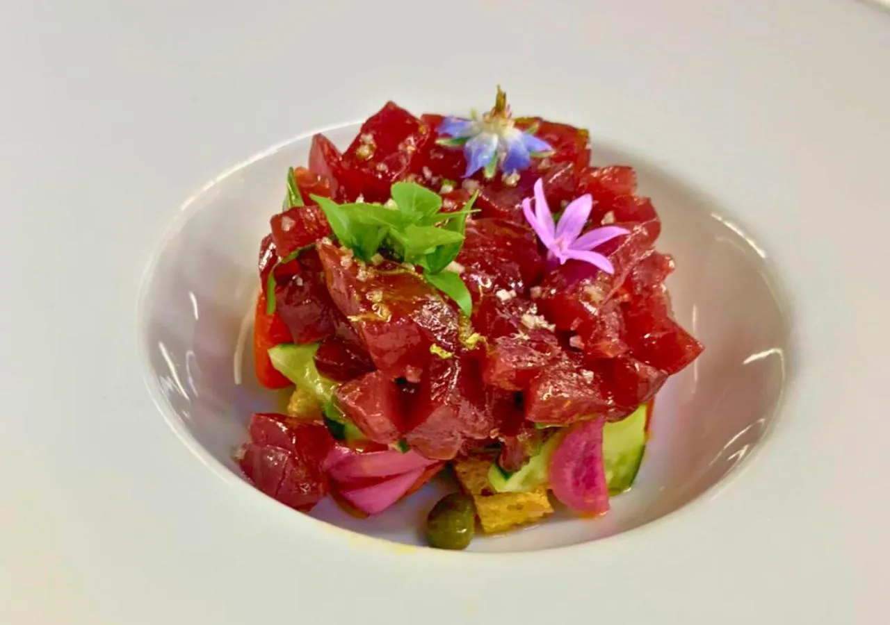 Restaurant/places to eat in Relais Torre Marabino