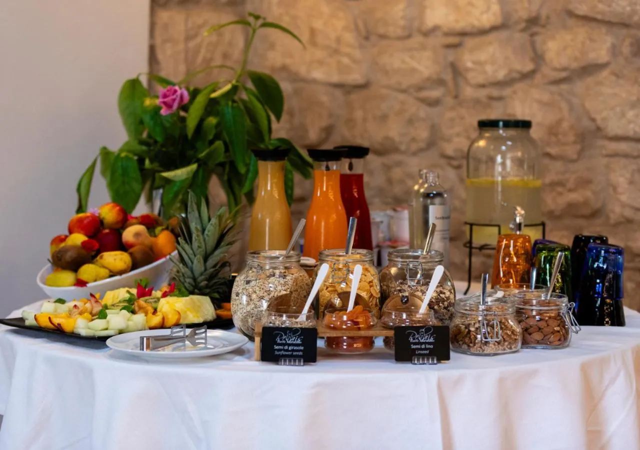 Breakfast in Relais Torre Marabino