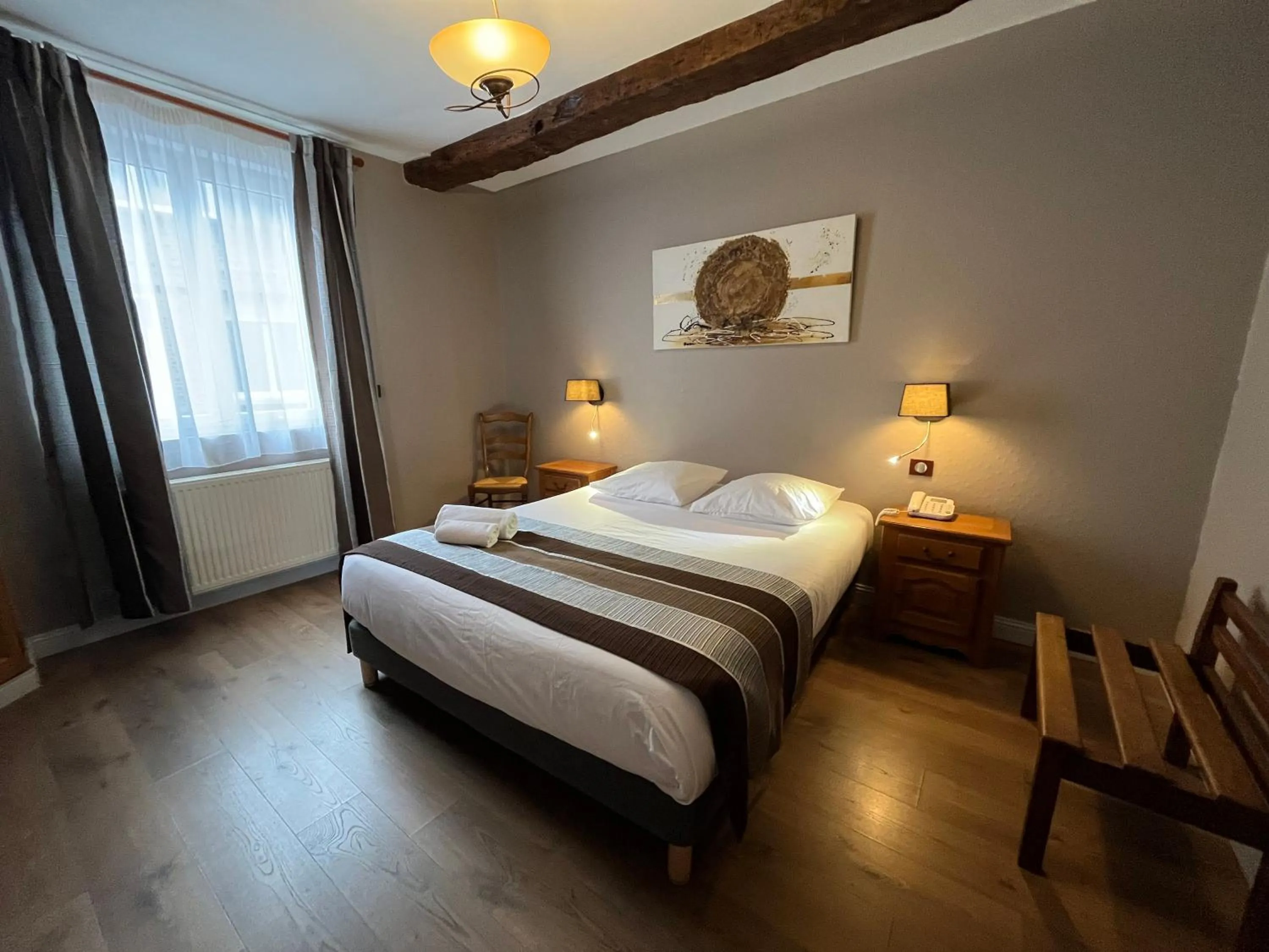 Photo of the whole room, Bed in Hôtel & Appartements Le Florence