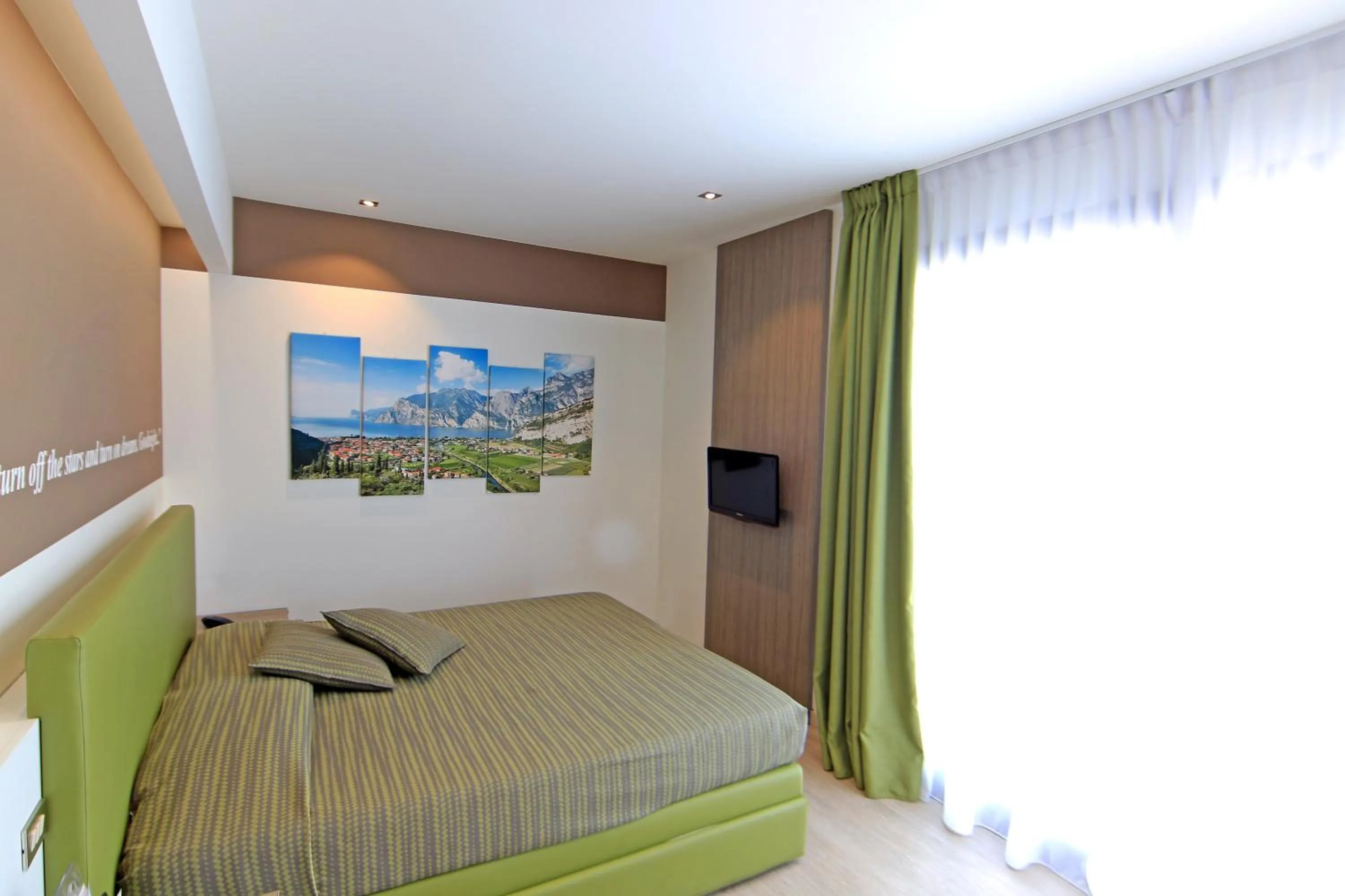 Bedroom, Bed in Hotel Ideal