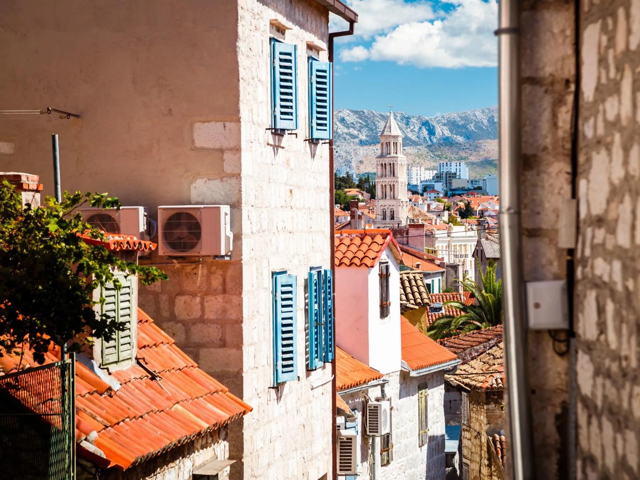 Property building in Apartment Petro Oldtown