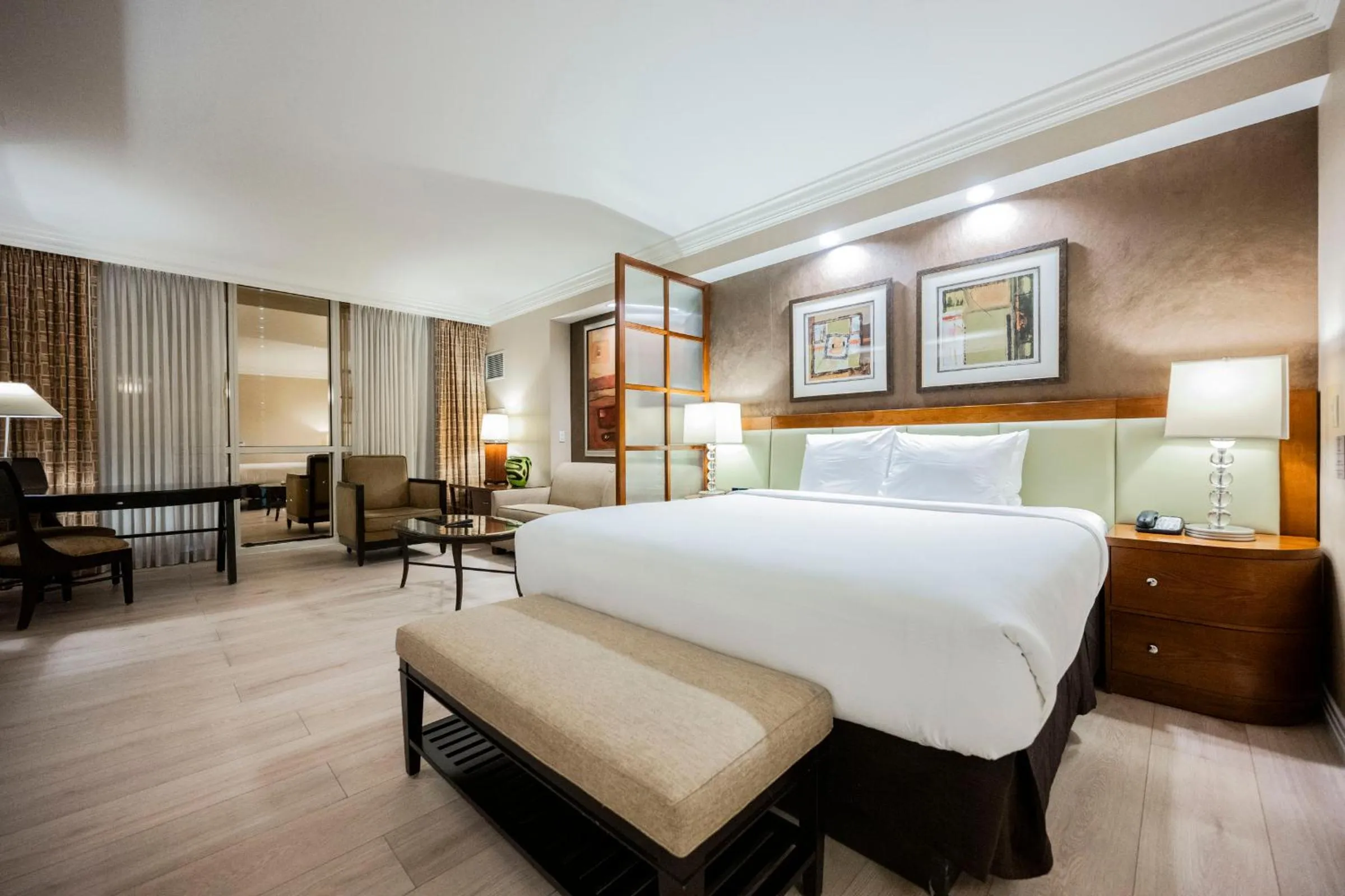 Bed in Signature Rental by Owner Direct