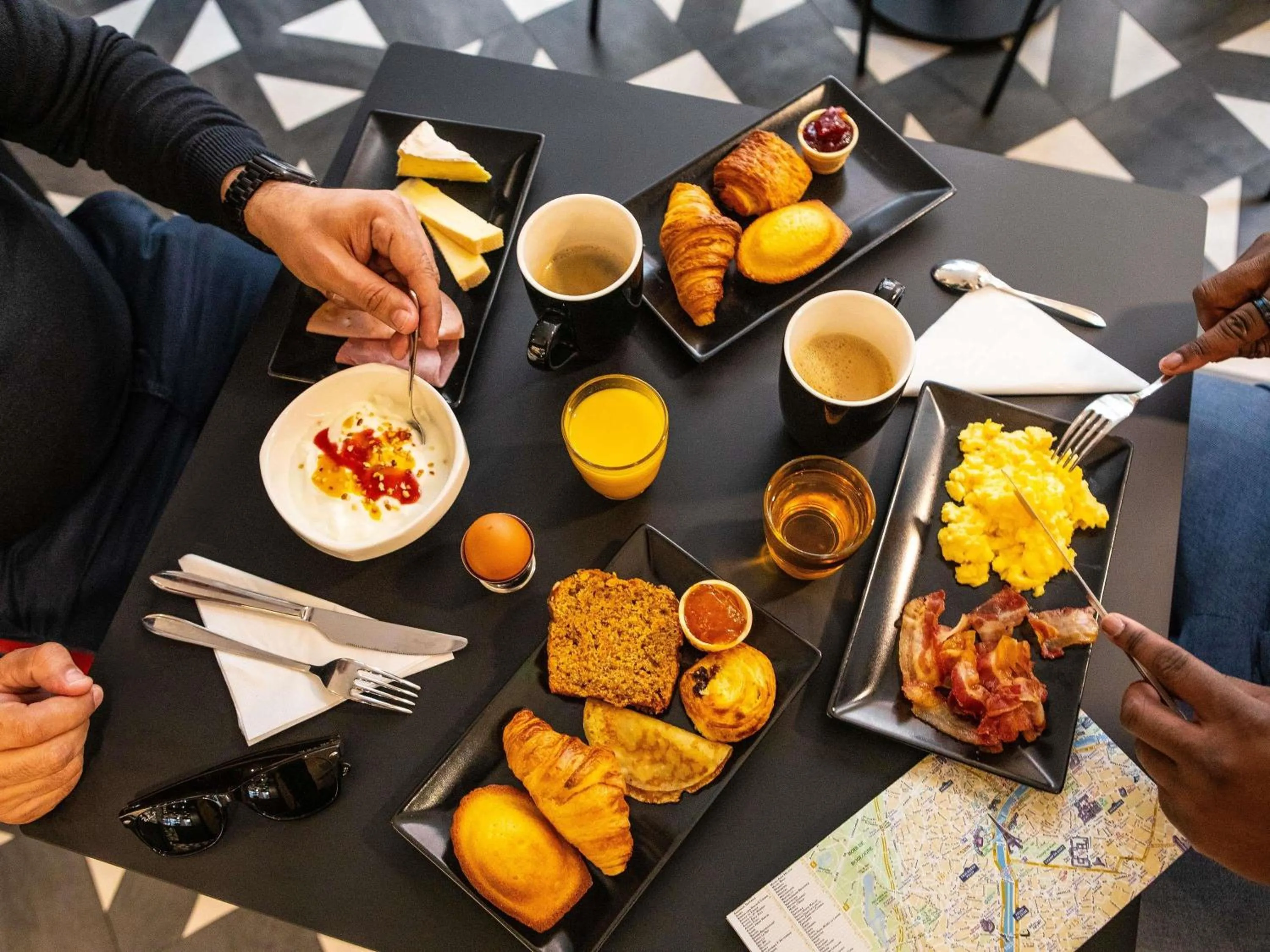 Breakfast in ibis Paris Ornano Montmartre Nord 18ème