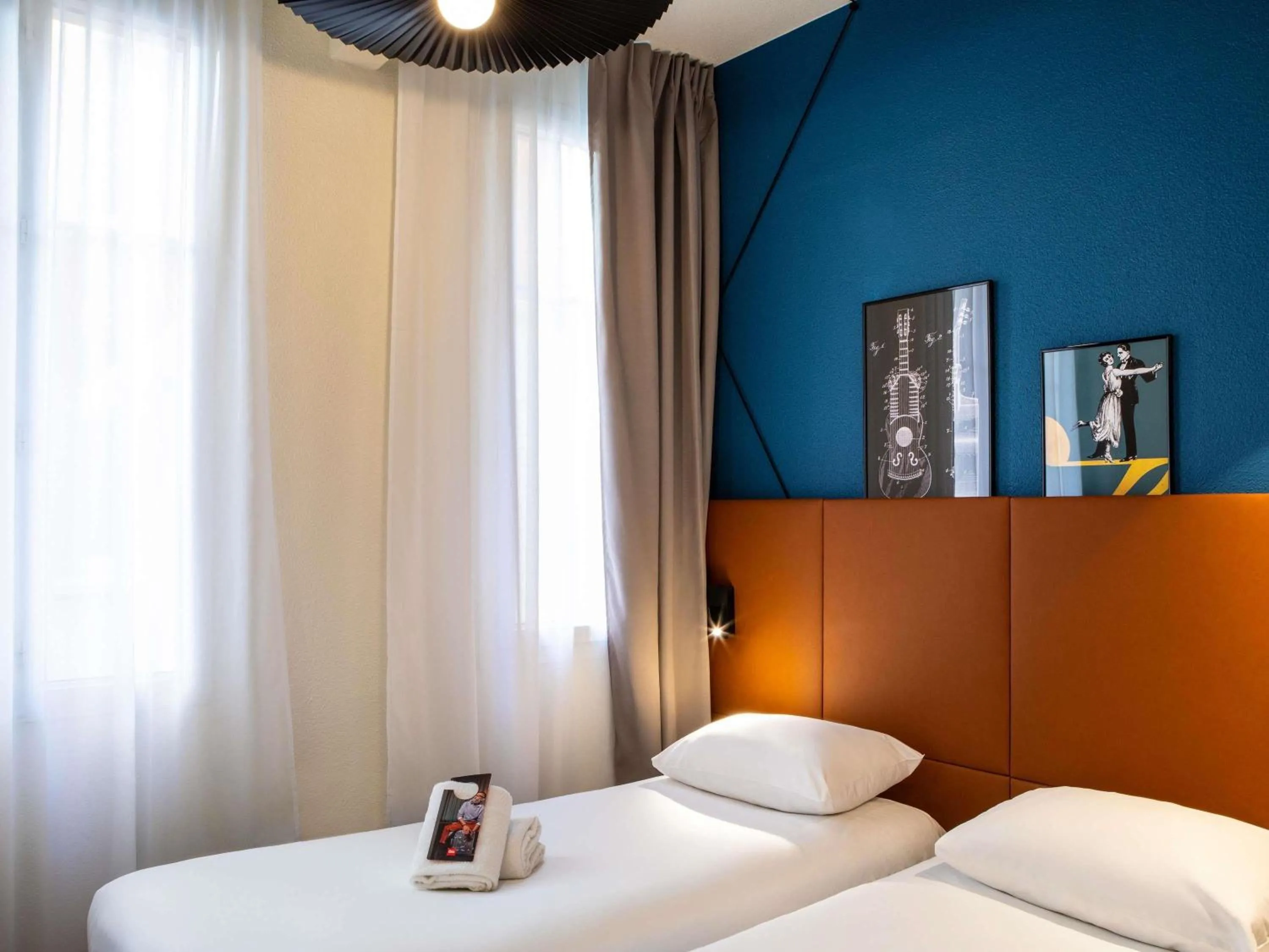 Bedroom, Bed in ibis Paris Ornano Montmartre Nord 18ème