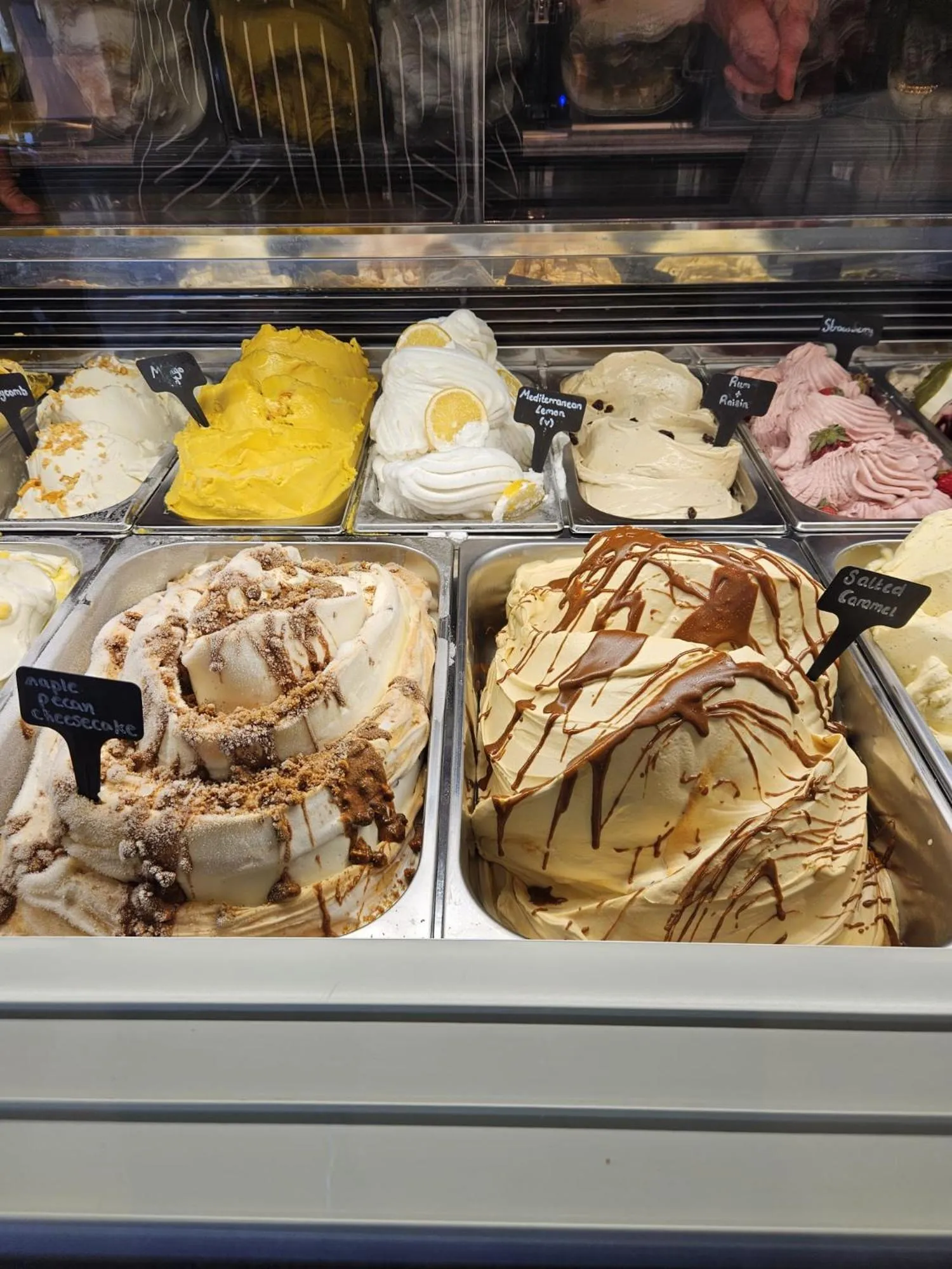 Restaurant/places to eat in Hotel Nineteen