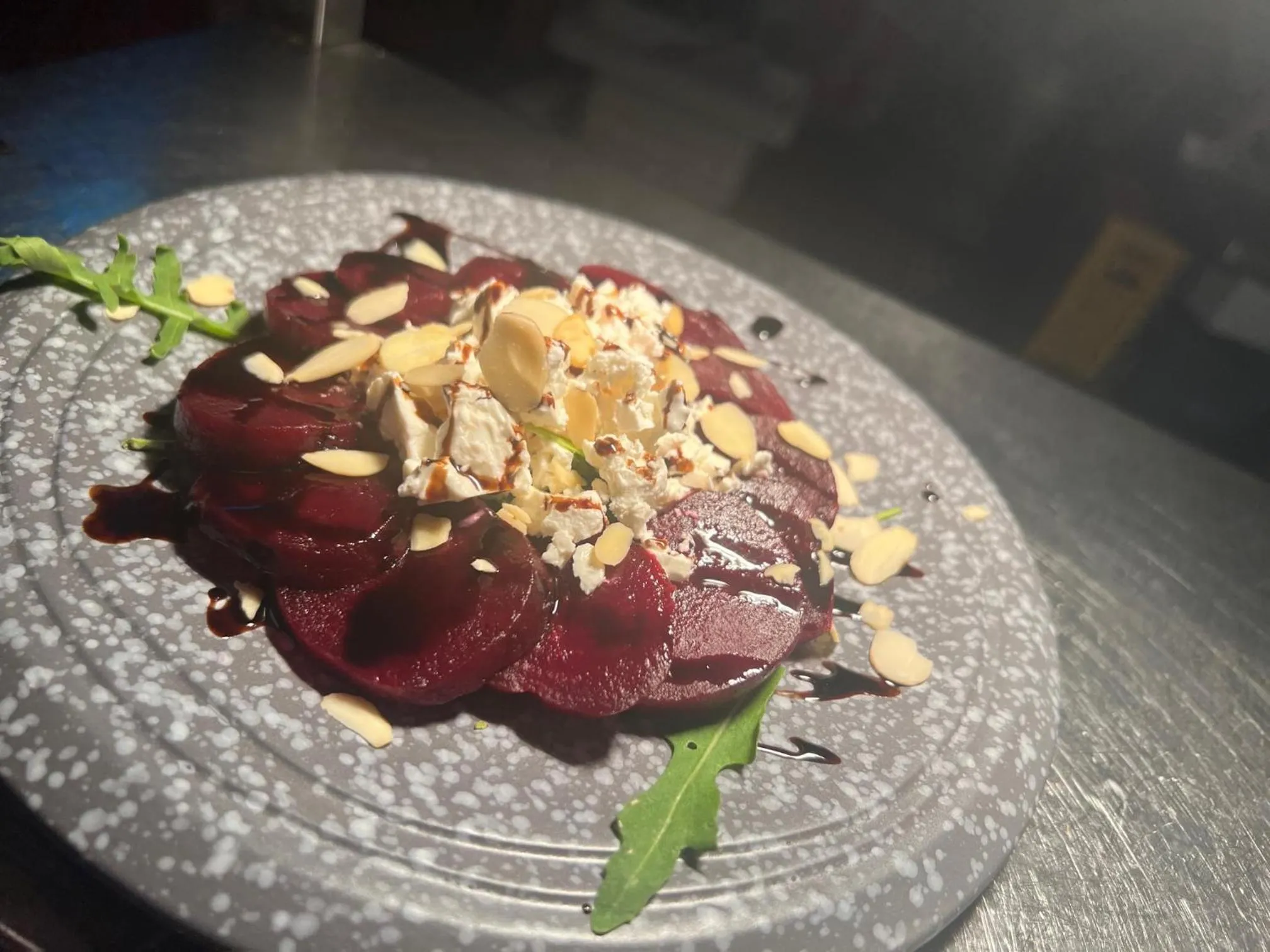 Restaurant/places to eat in The Avenue Hotel Ltd