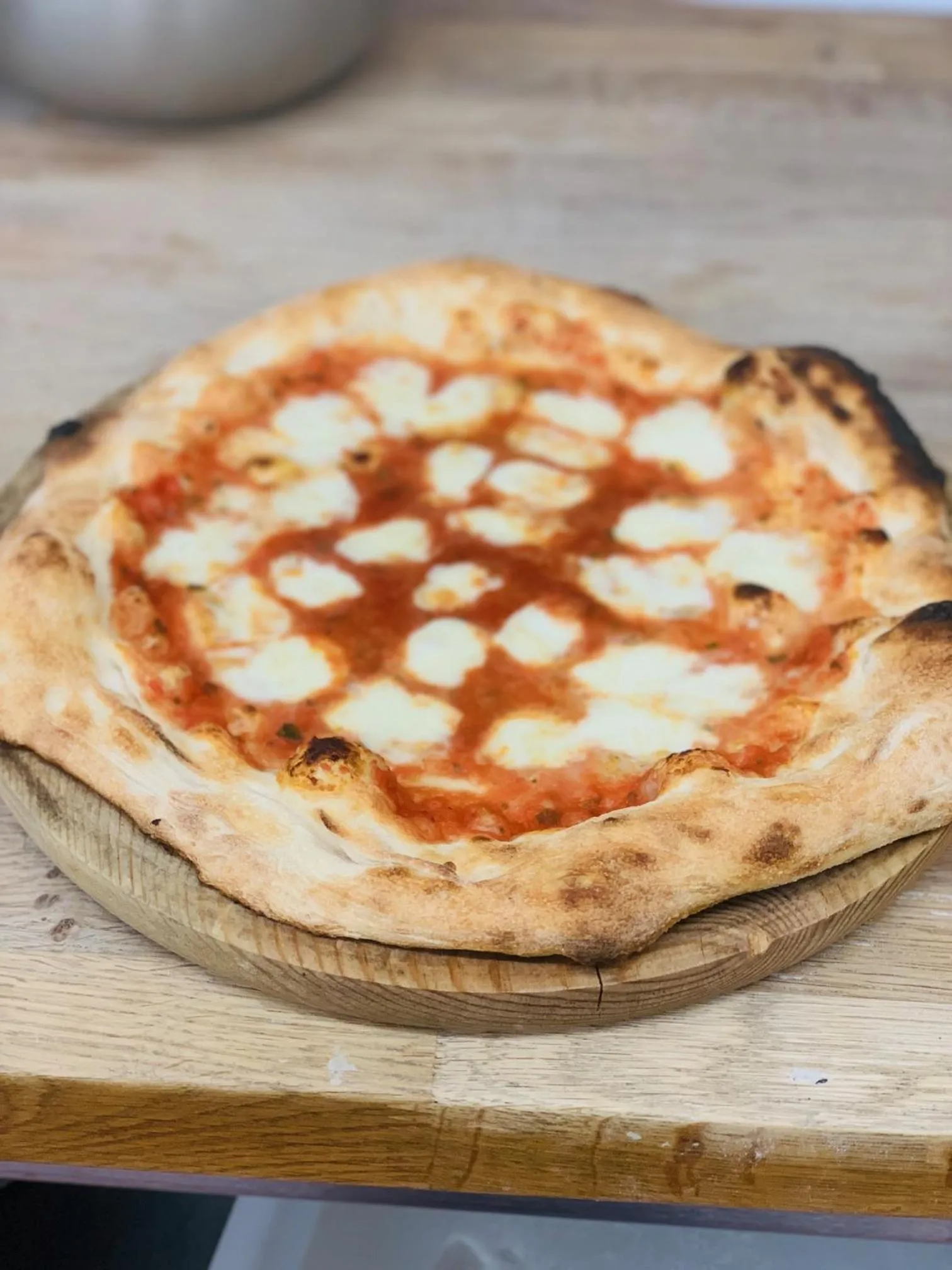 Restaurant/places to eat in The Avenue Hotel Ltd