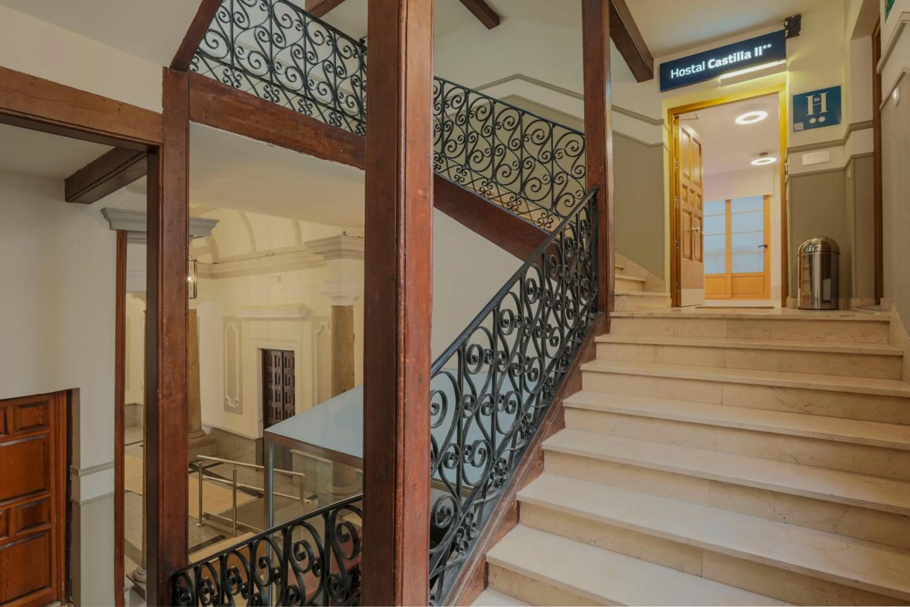 Hostal Castilla II Puerta del Sol