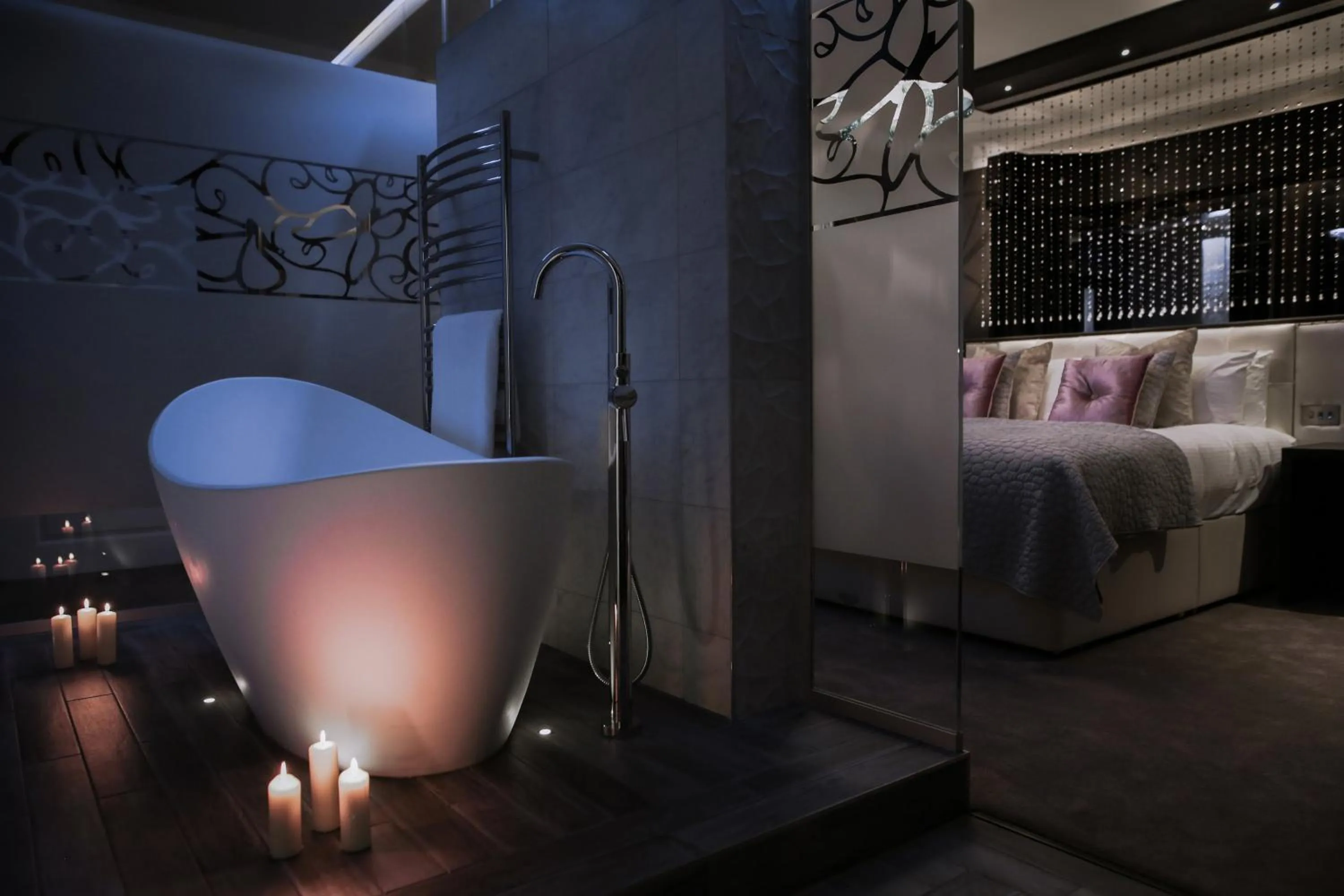 Bedroom, Bed in Abbey House Hotel