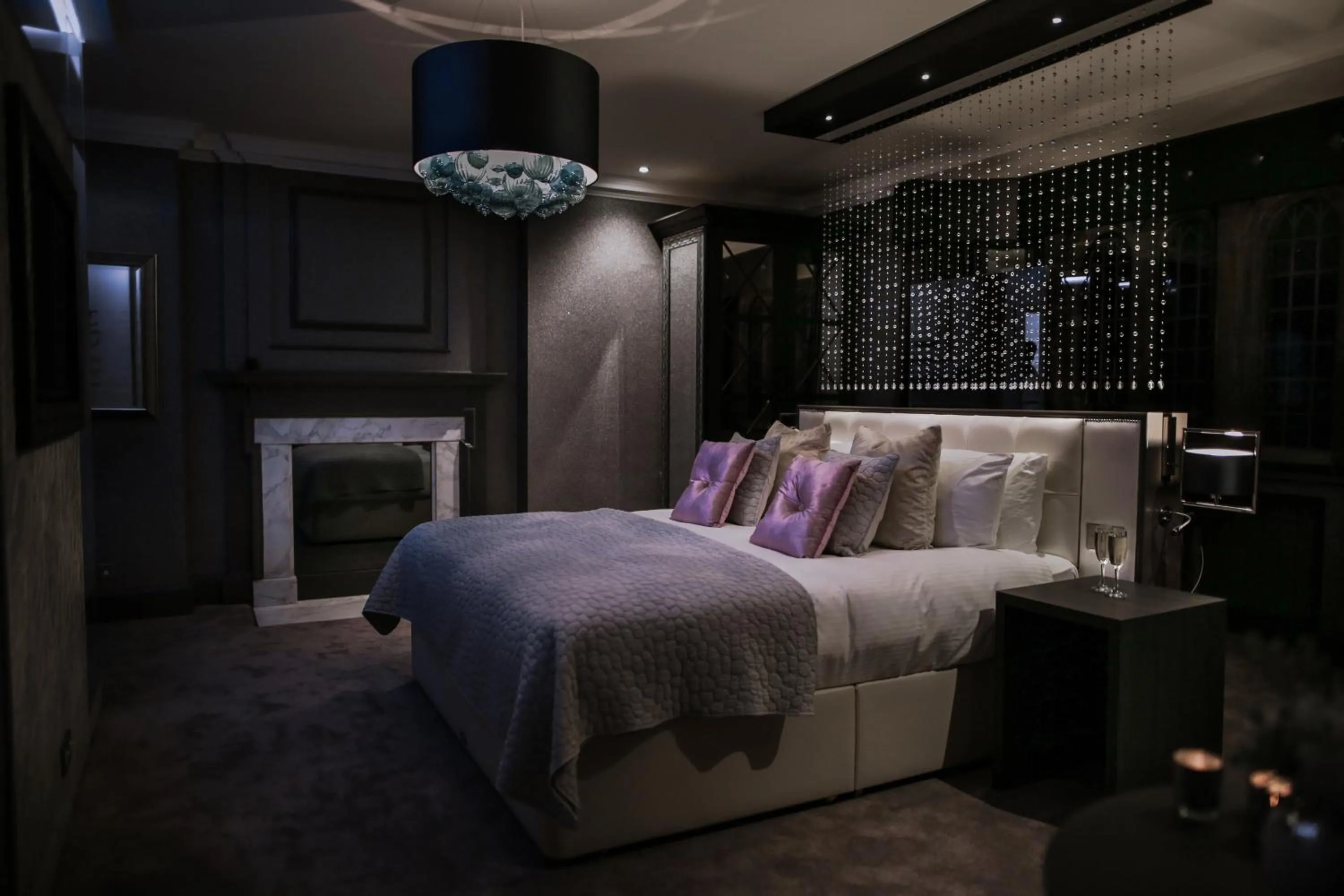 Bedroom, Bed in Abbey House Hotel