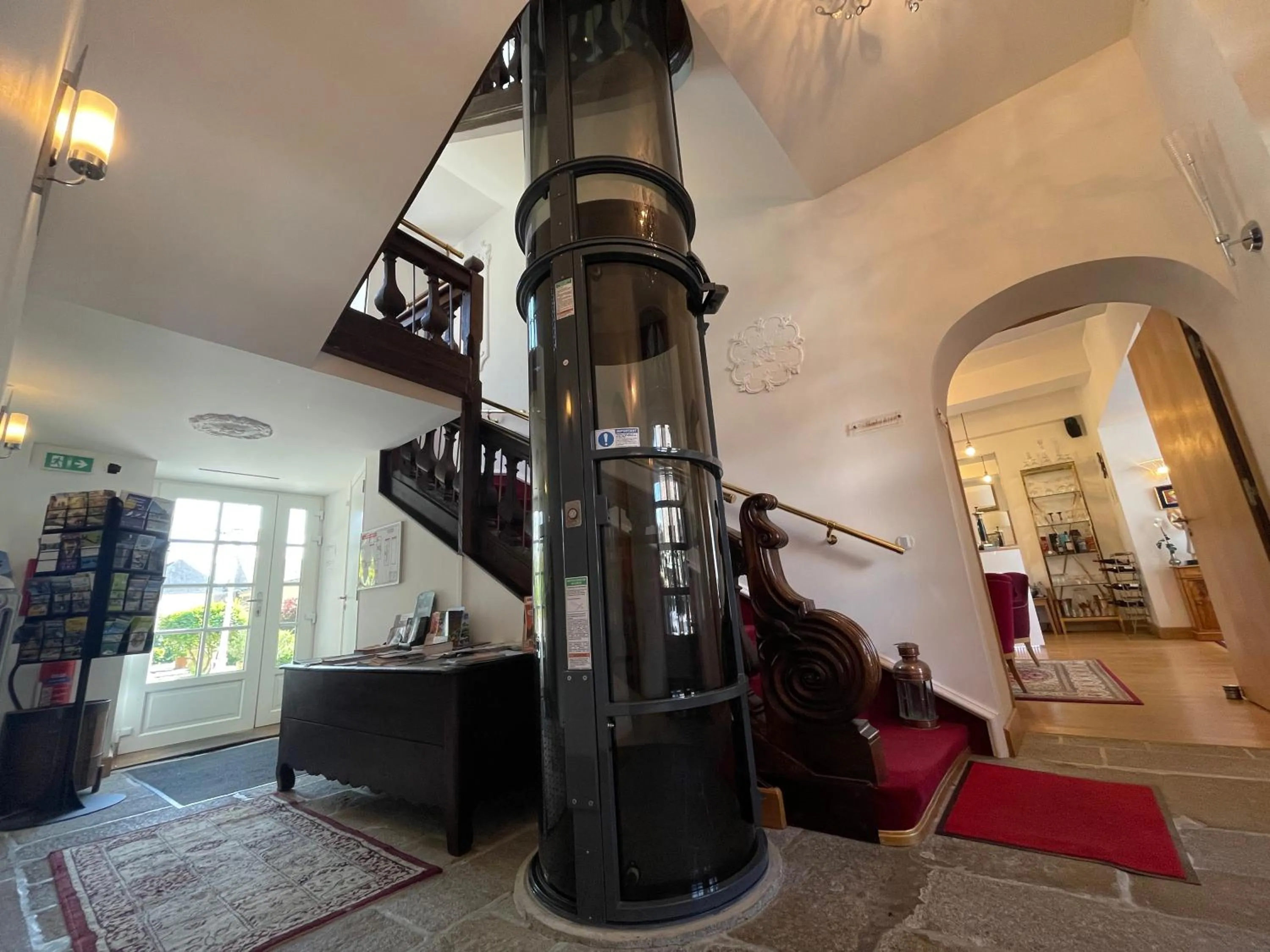 Lobby or reception in Hôtel Victor Hugo