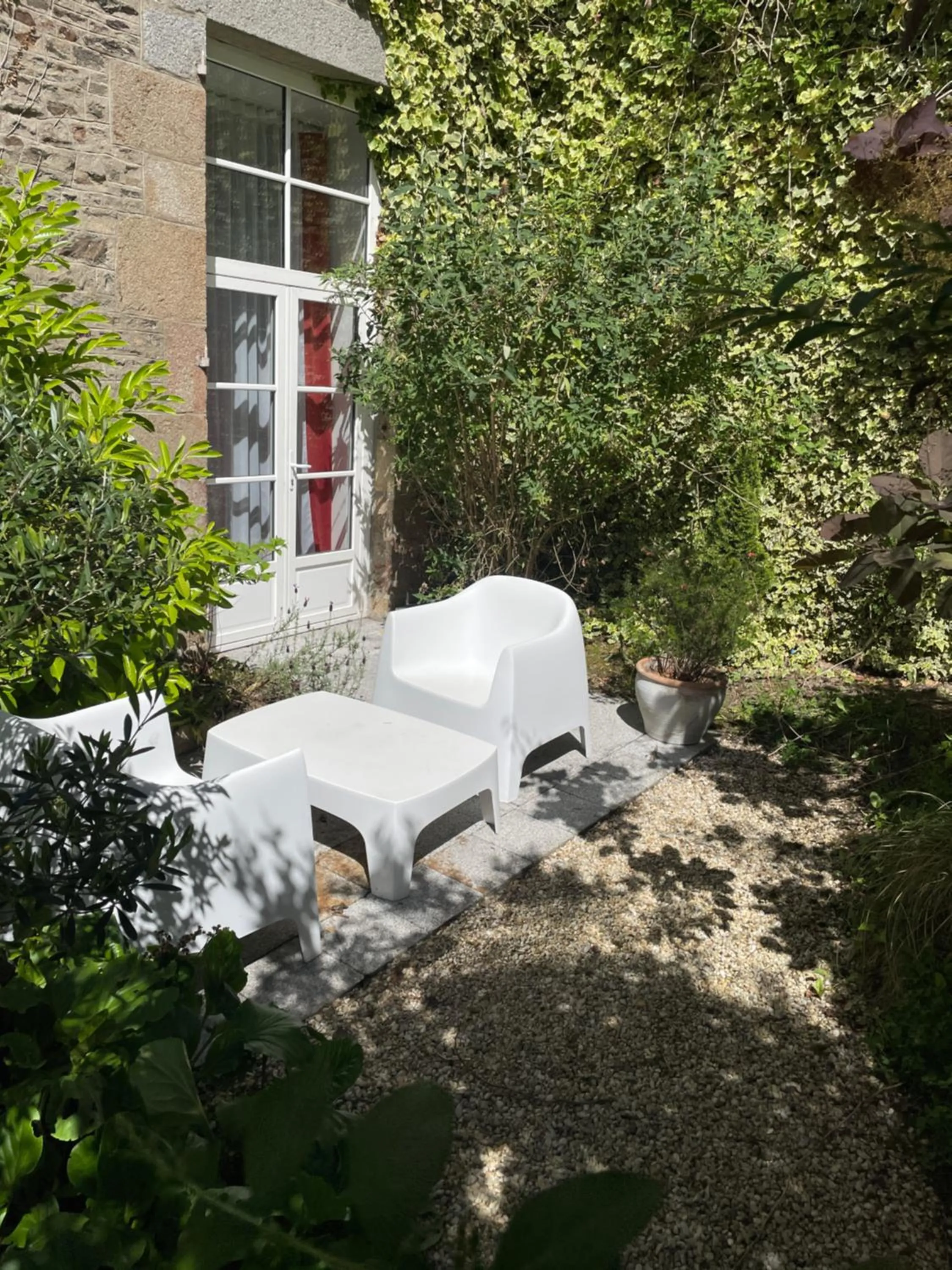 Patio in Hôtel Victor Hugo