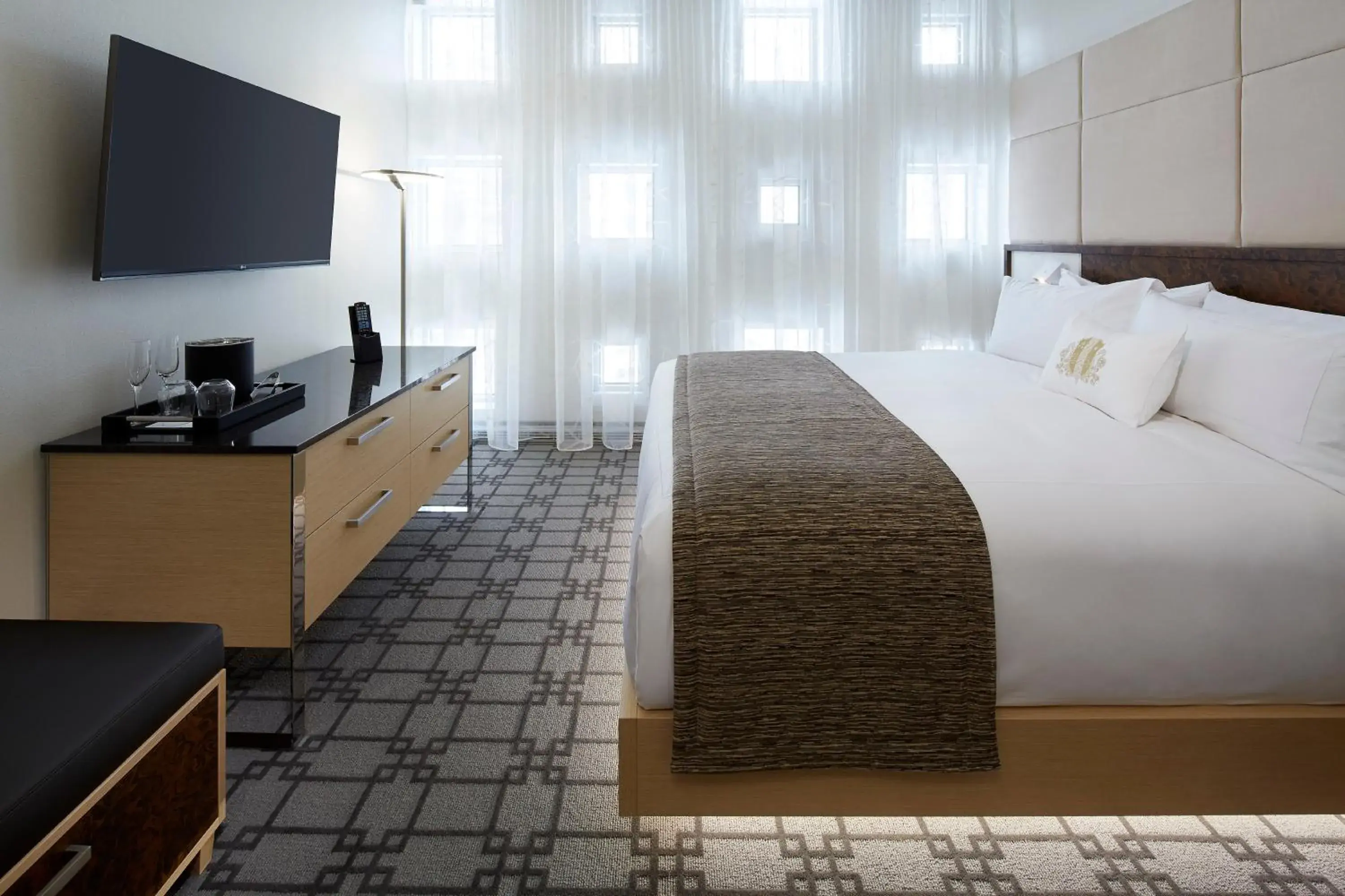 TV and multimedia, Bed in Le Mount Stephen TV and multimedia, Bed in Le Mount Stephen