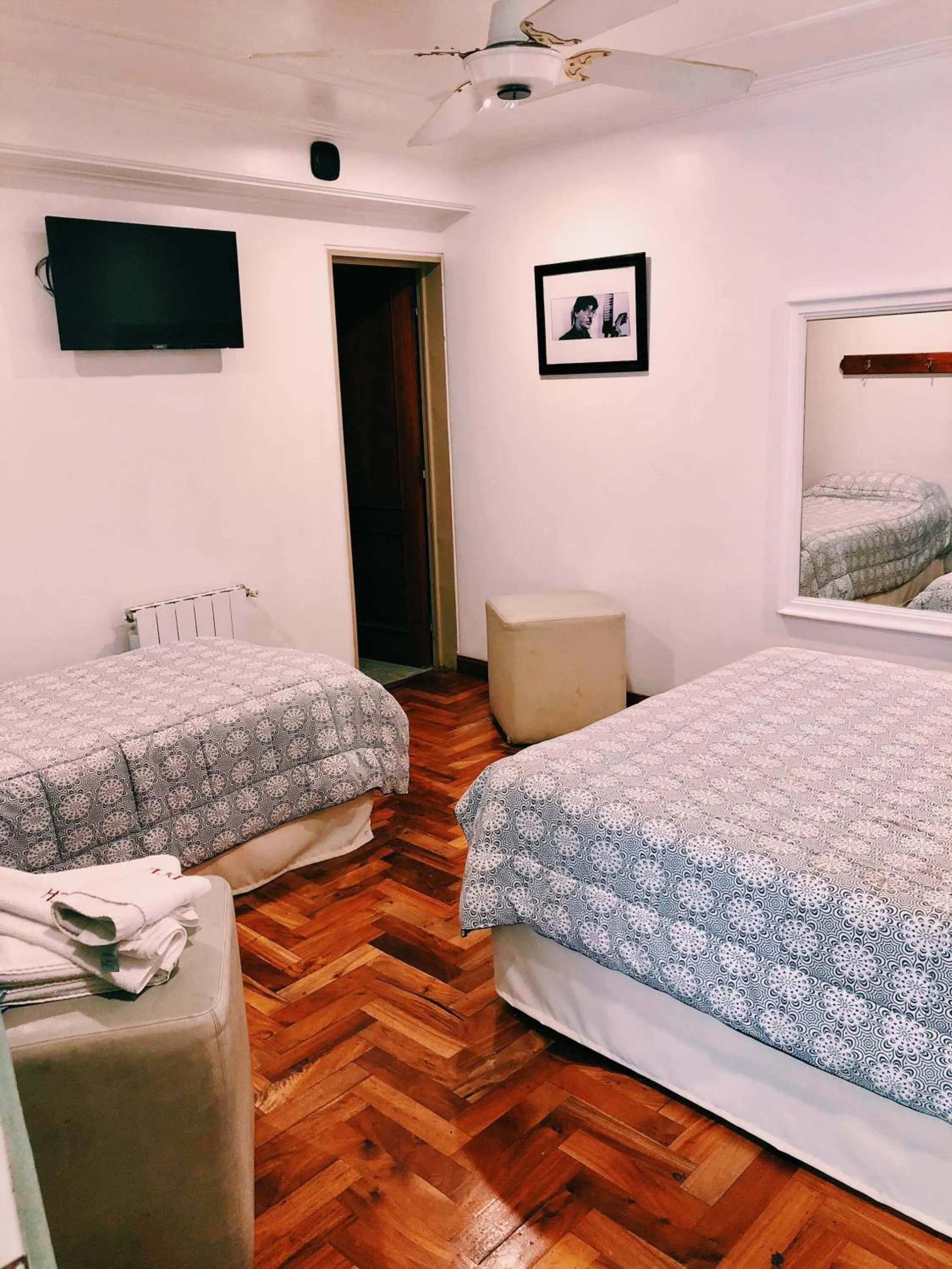 Photo of the whole room, Bed in Hotel Petit Cordoba