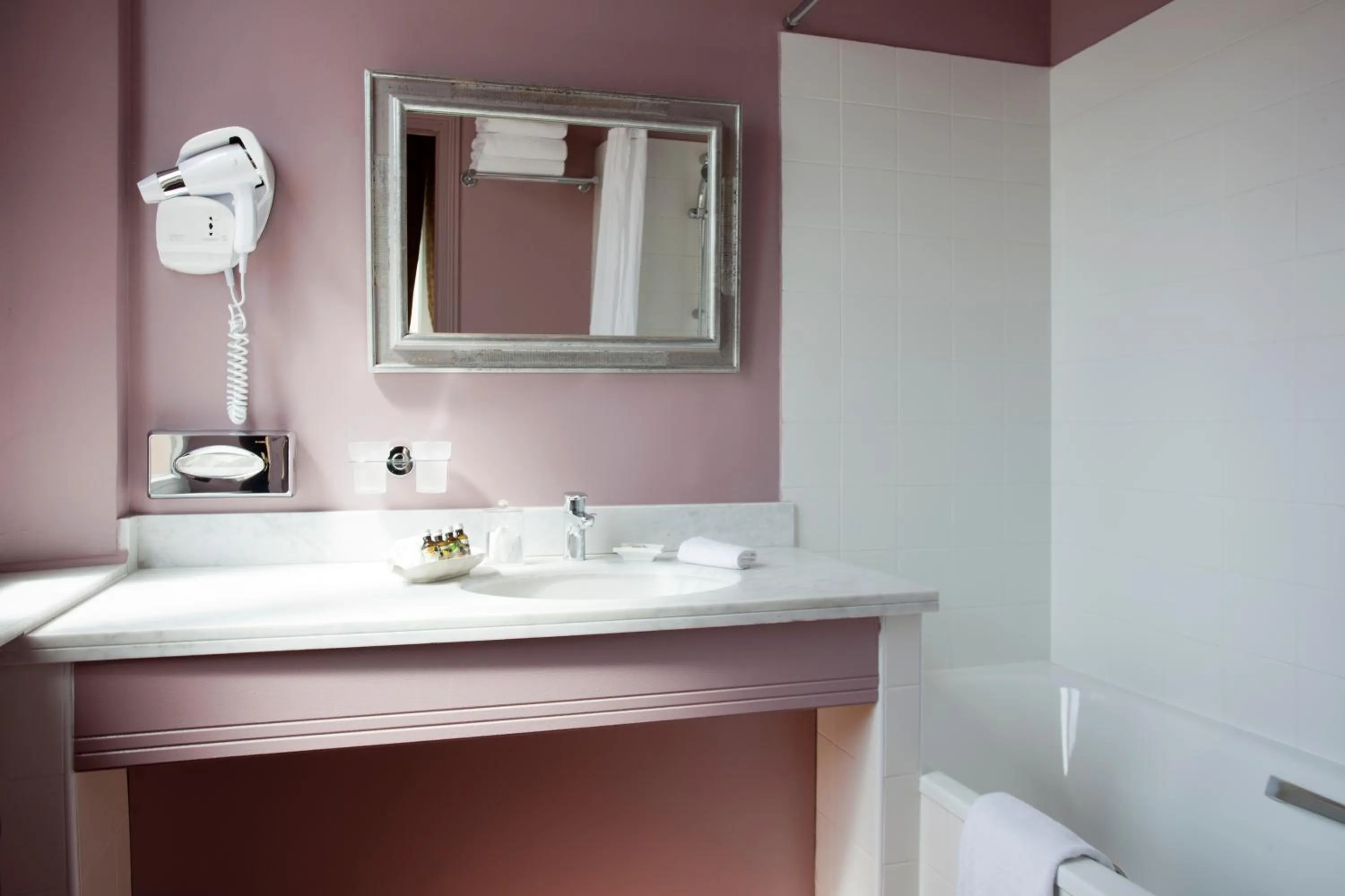 Bathroom in Le Cavendish