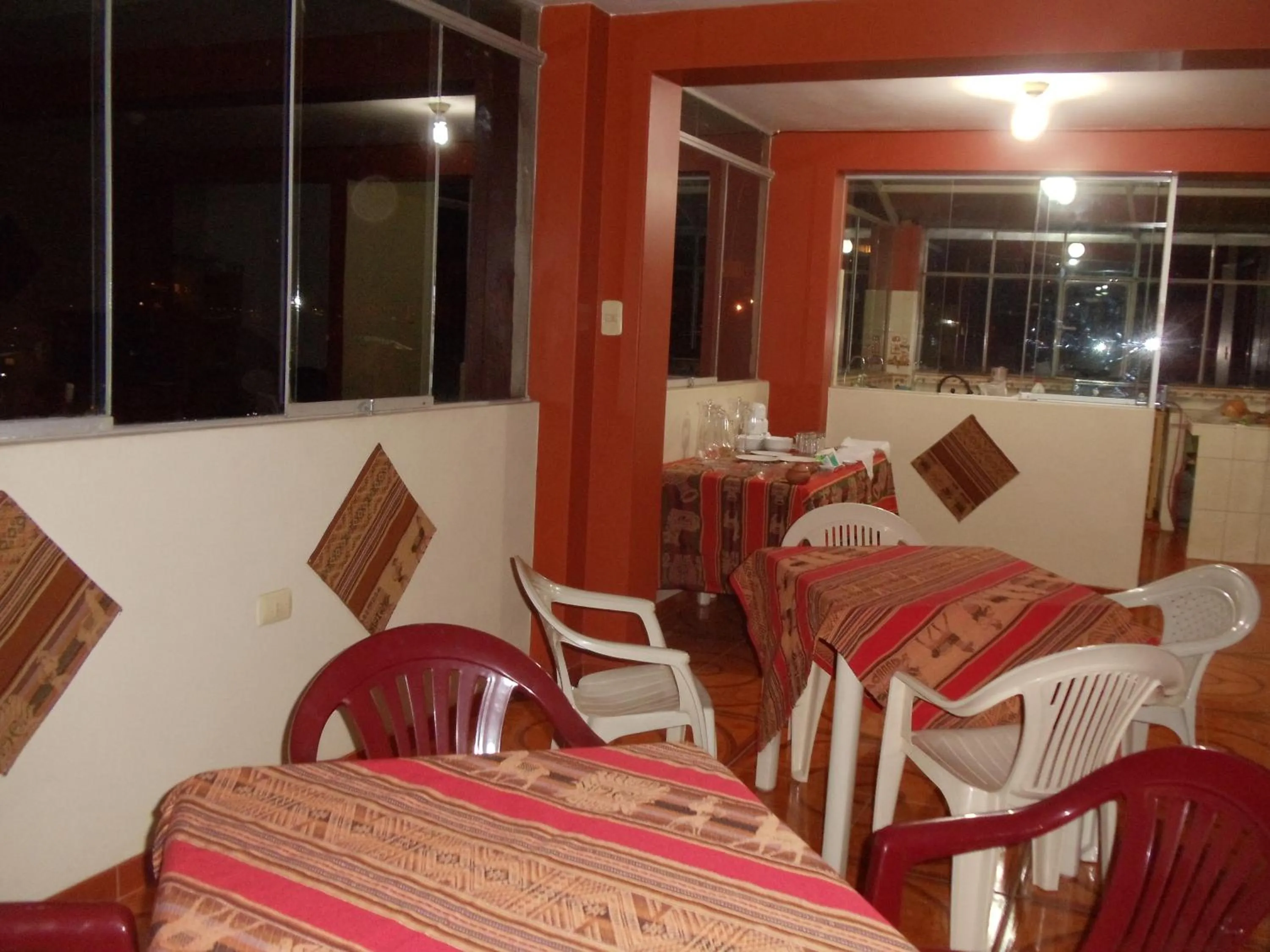 Hostal Inkawatana Inn