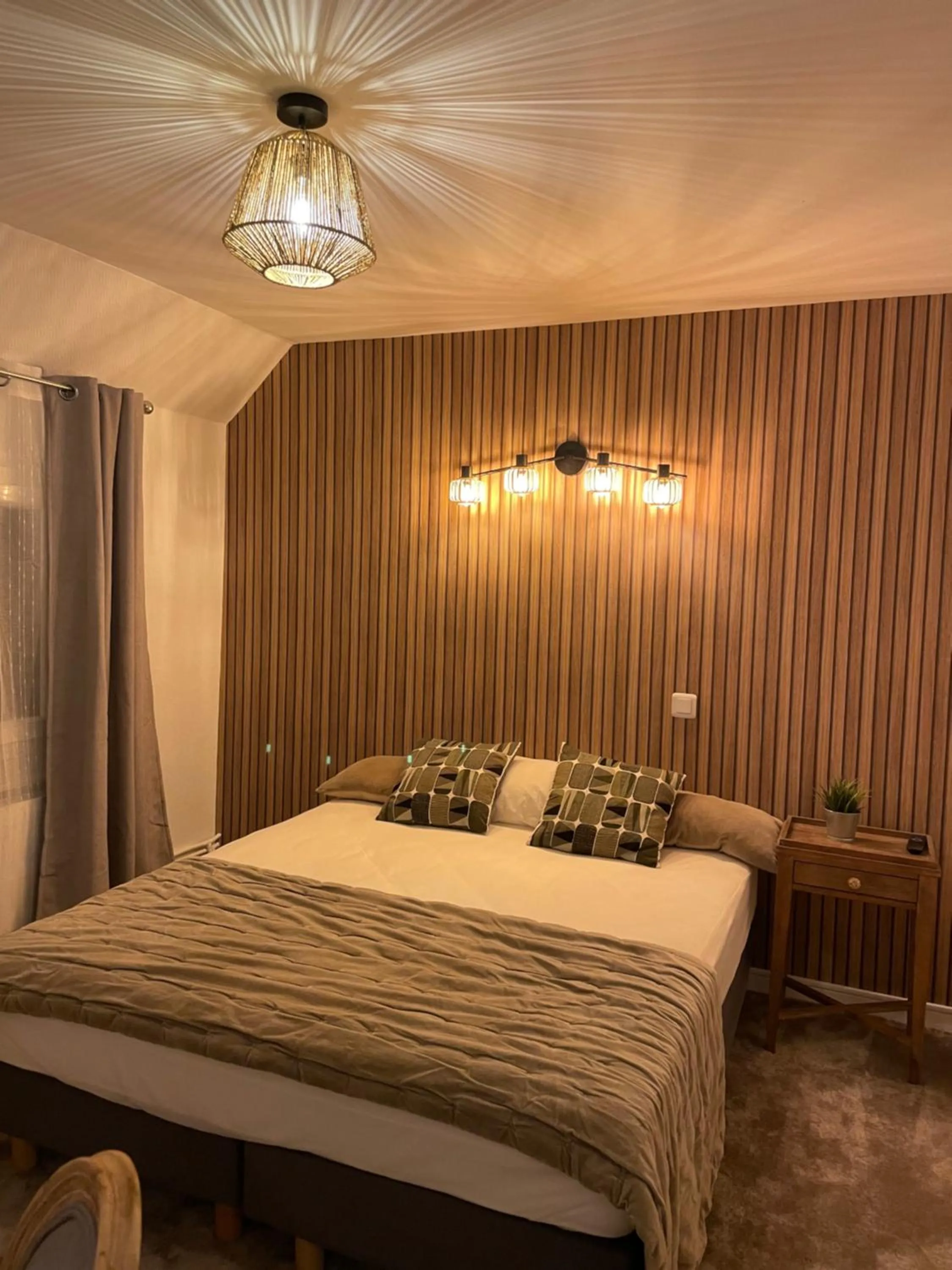 Bed in Hôtel de charme Equinoxe