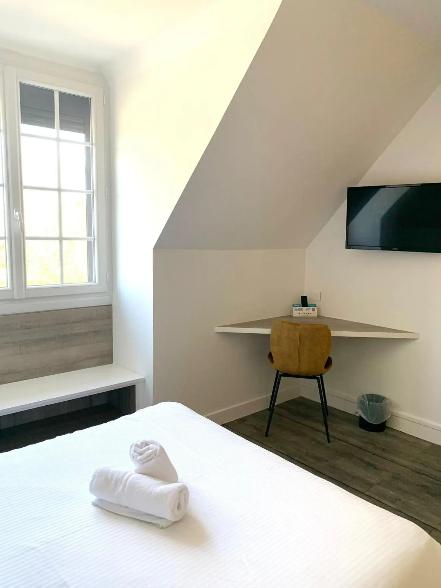 Photo of the whole room, Bed in Logis Hôtel Domaine du Moulin Cavier - Restaurants & Spa Photo of the whole room, Bed in Logis Hôtel Domaine du Moulin Cavier - Restaurants & Spa