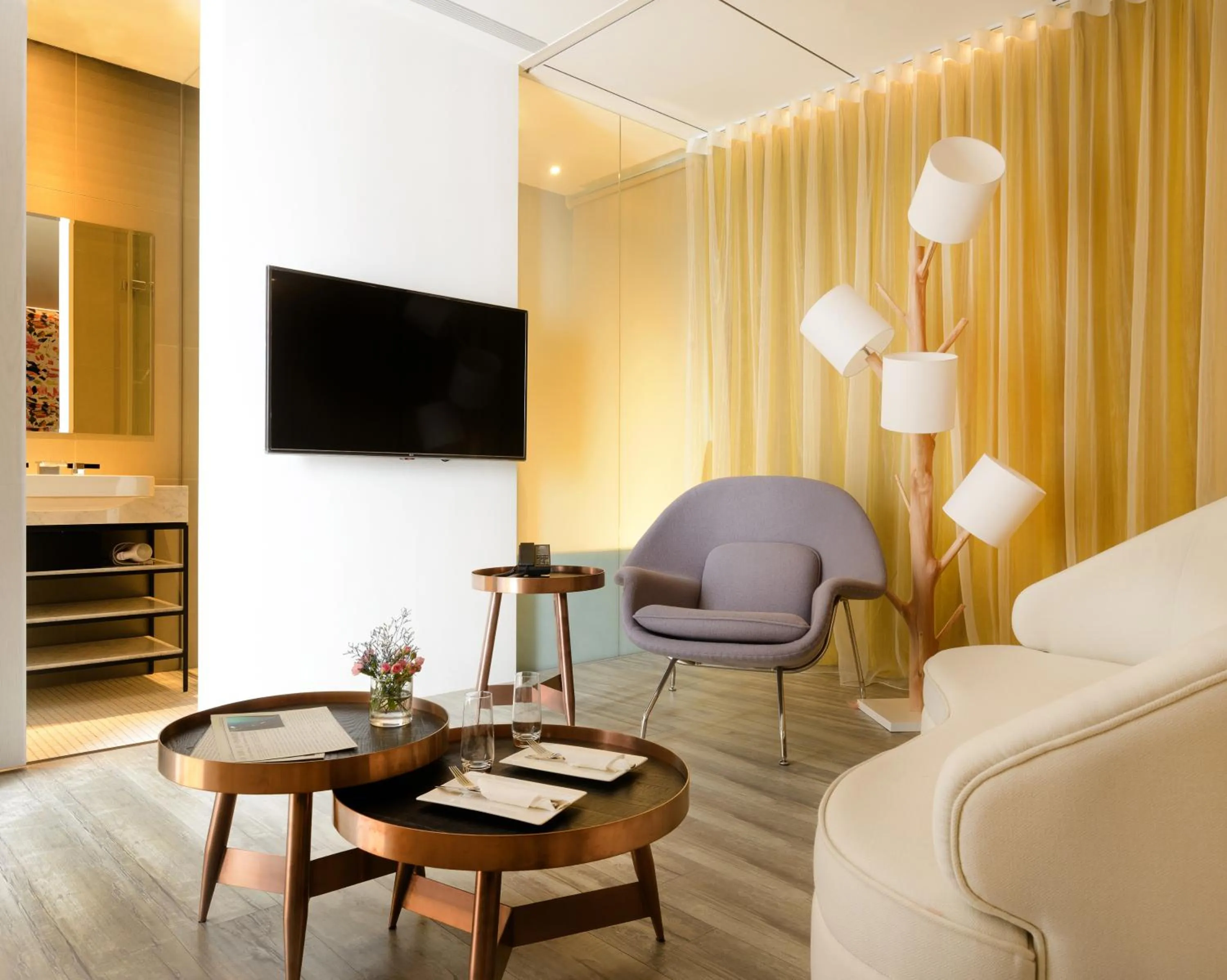 Photo of the whole room in Hotelpoispois