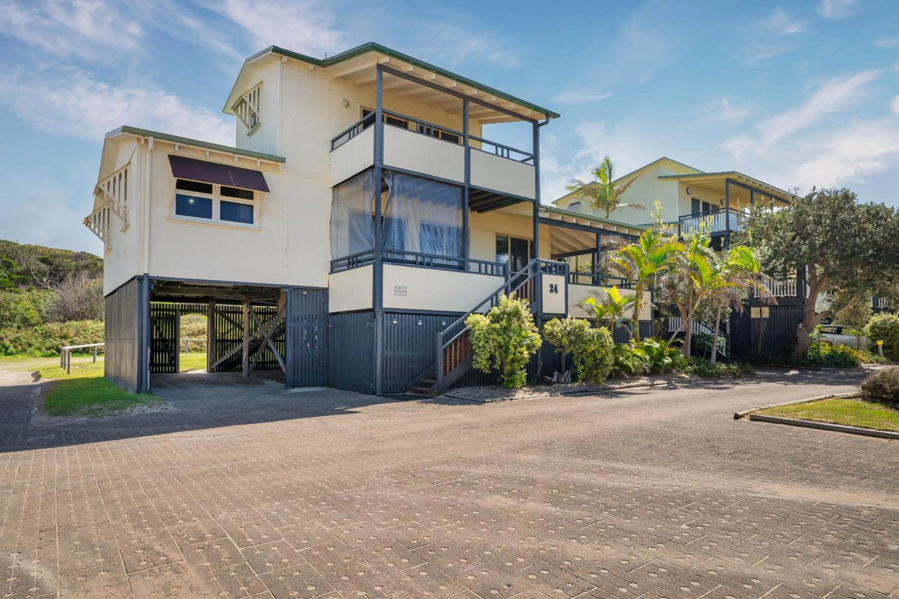 Property building in K'gari Beach Houses