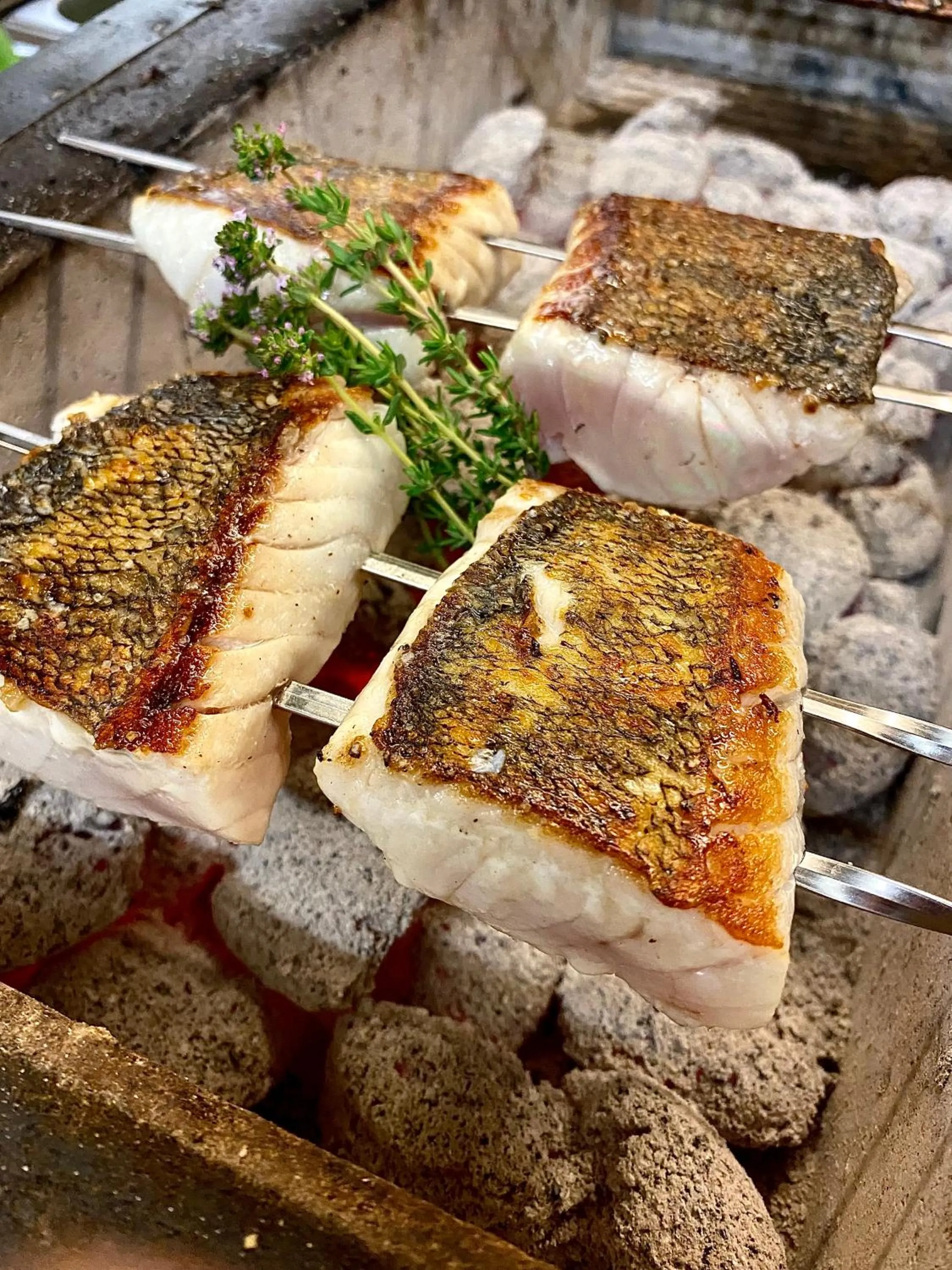 Food and drinks in Logis Hôtel & Restaurant Le Cheval Blanc et Clovis