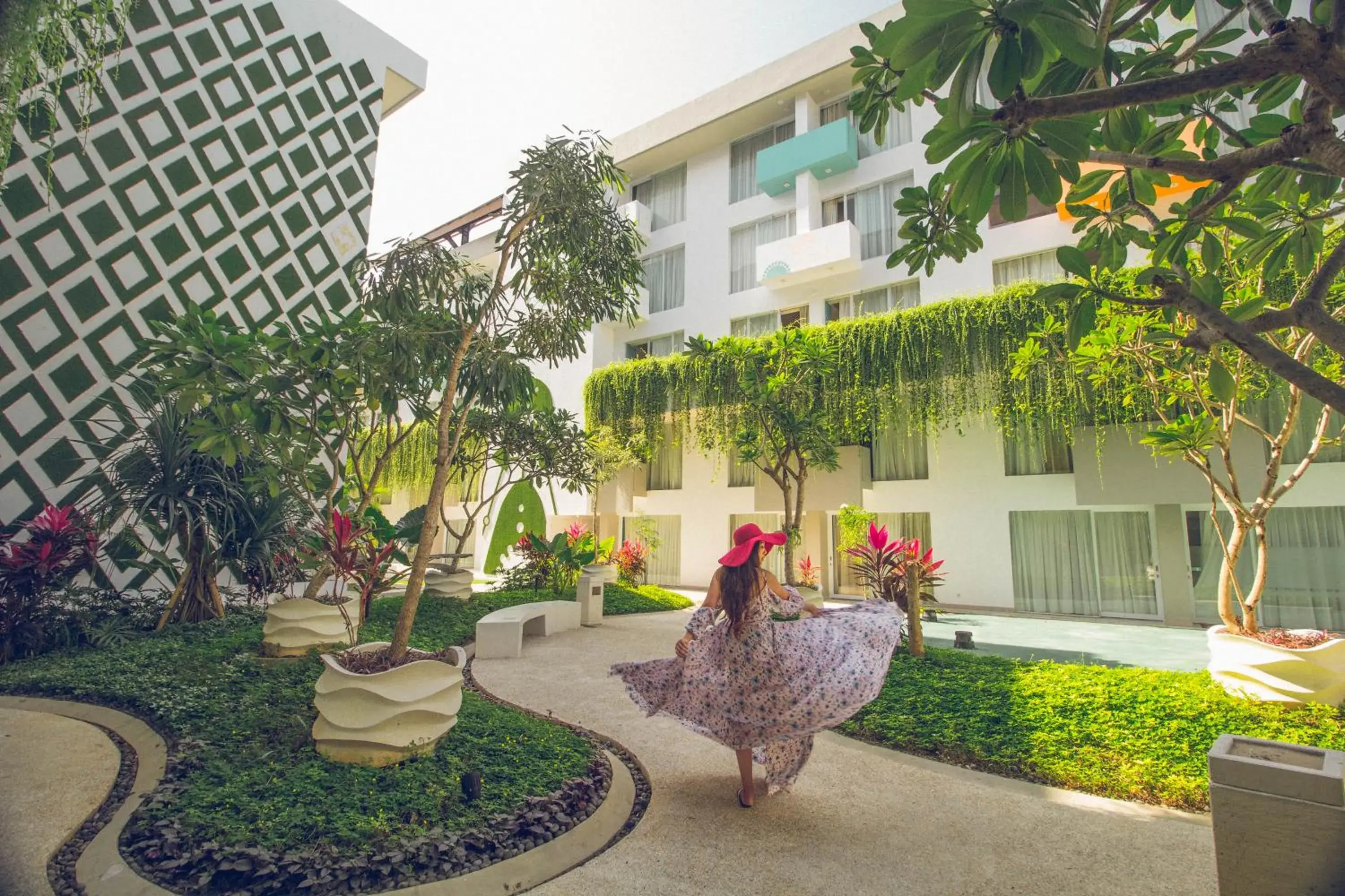 Garden, Property Building in Tijili Benoa