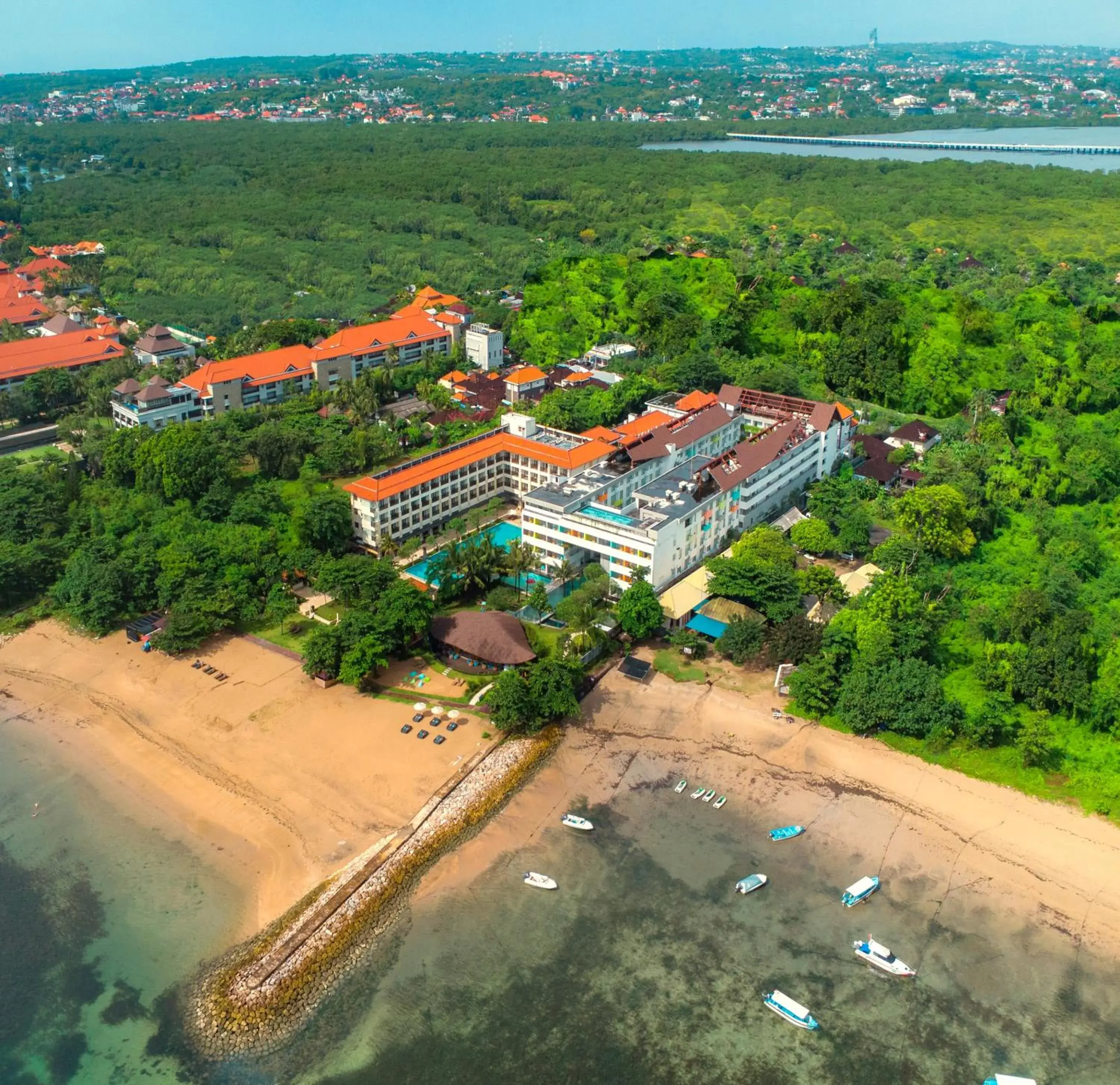 Bird's eye view, Bird's-eye View in Tijili Benoa