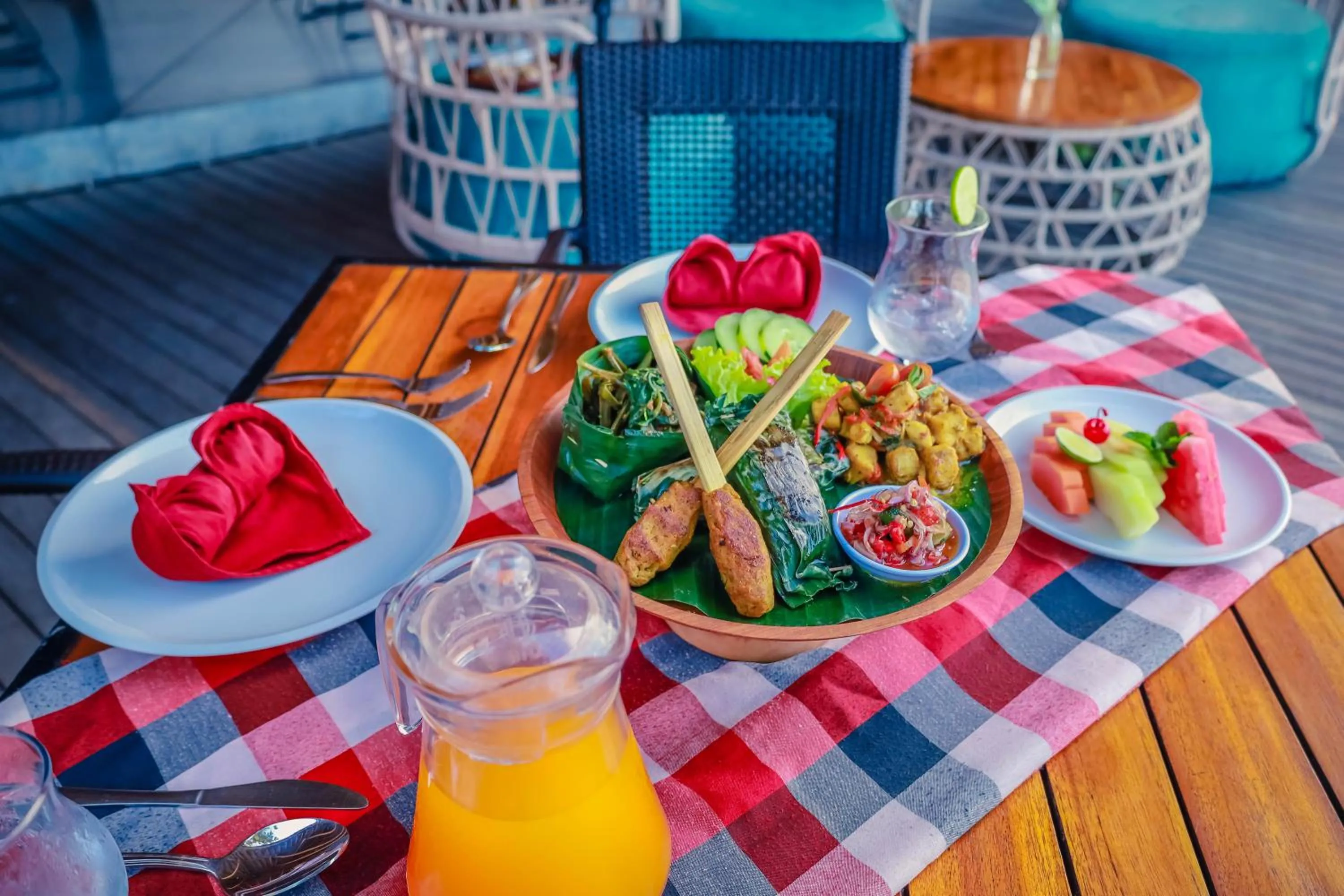 Food and drinks in Tijili Hotel Benoa