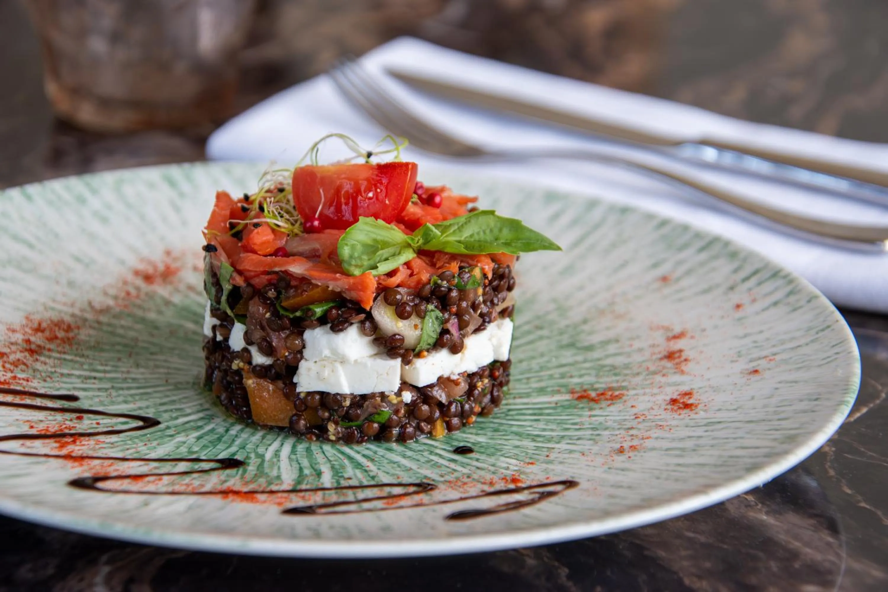 Restaurant/places to eat in Logis Le Tadorne