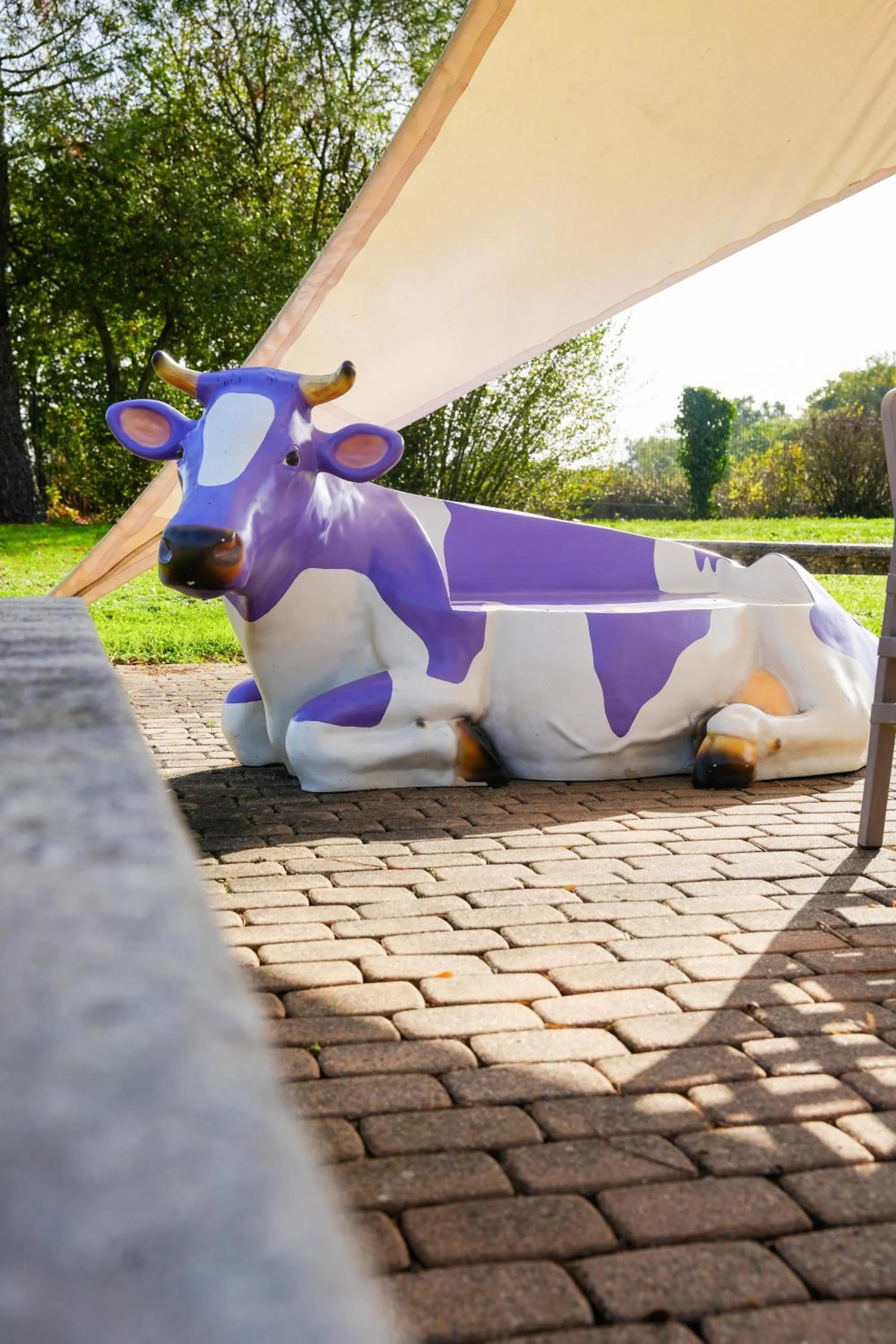 Patio in Logis L'Abreuvoir