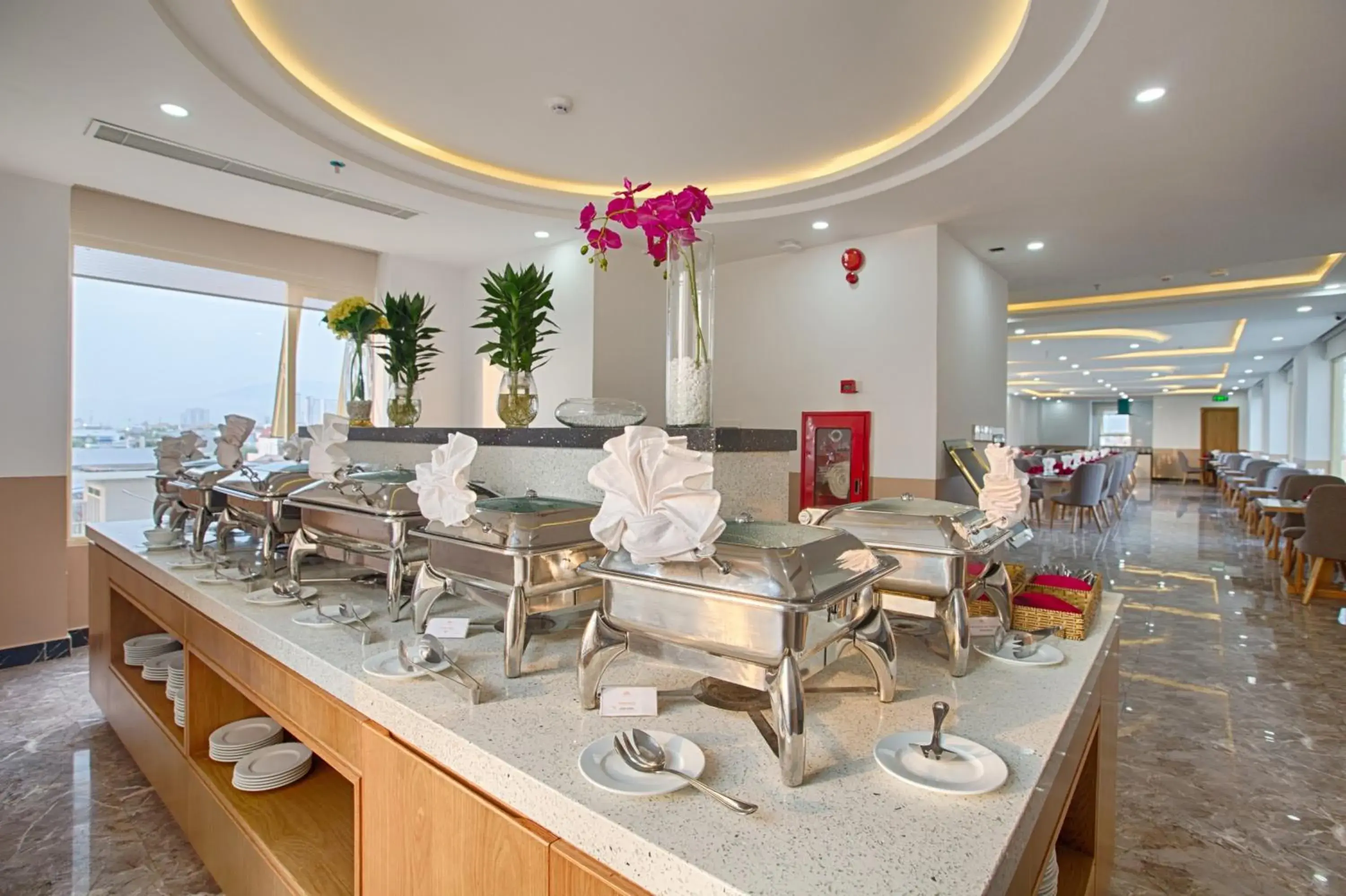 Restaurant/places to eat in ANFADA Hotel Danang Restaurant/places to eat in ANFADA Hotel Danang