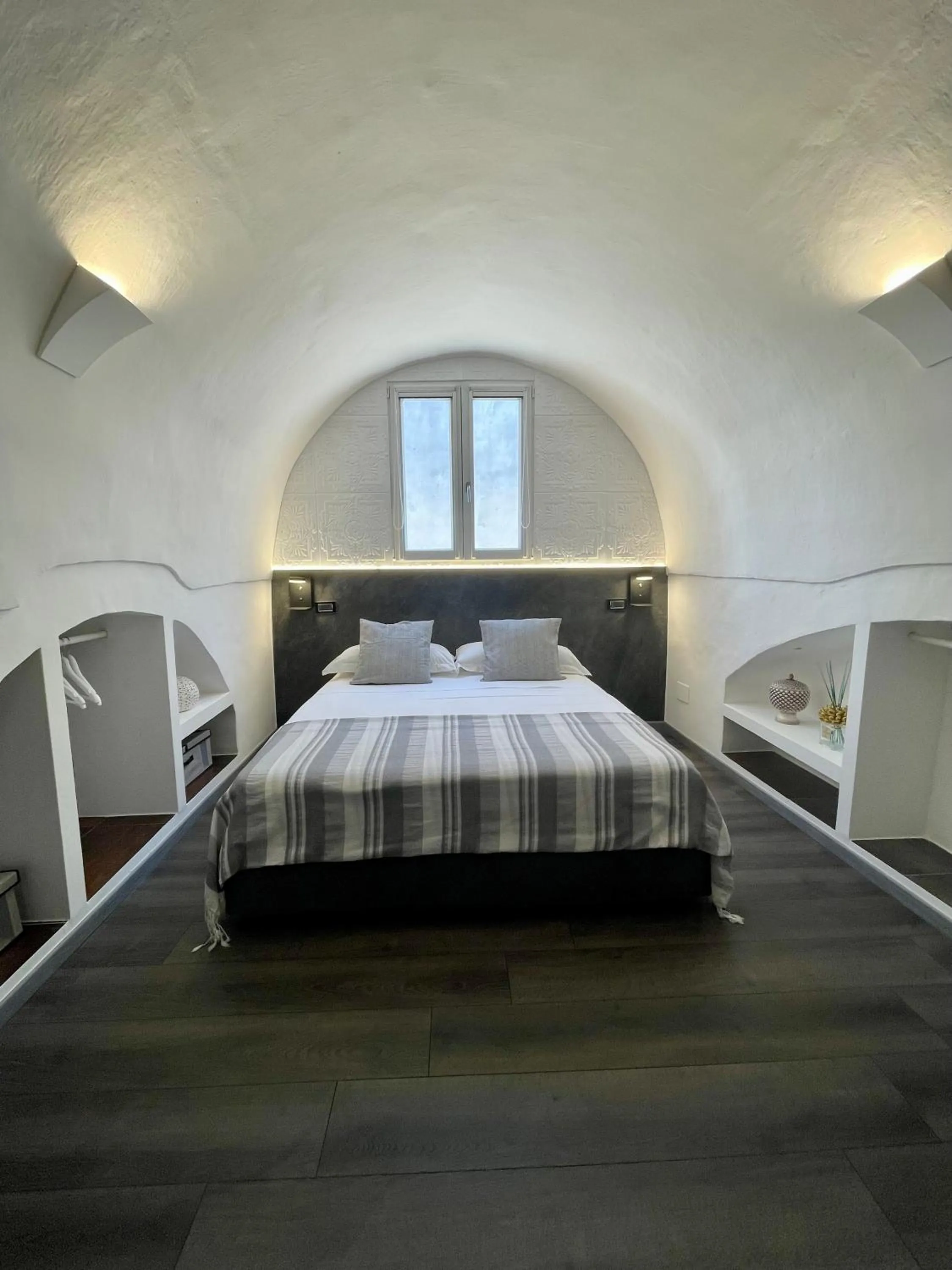 Bedroom, Bed in Calliope