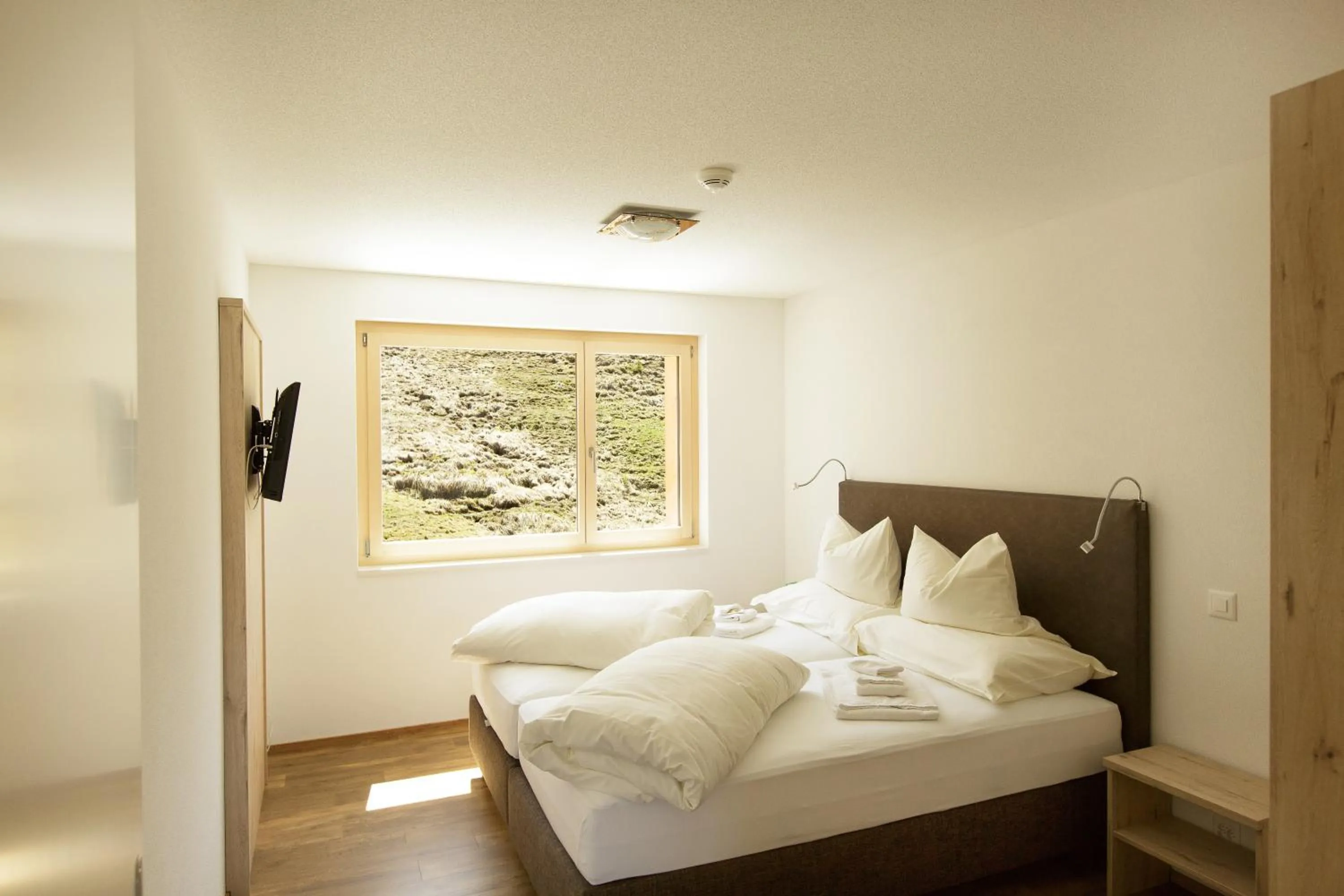 Bedroom, Bed in Berghotel Schonhalden