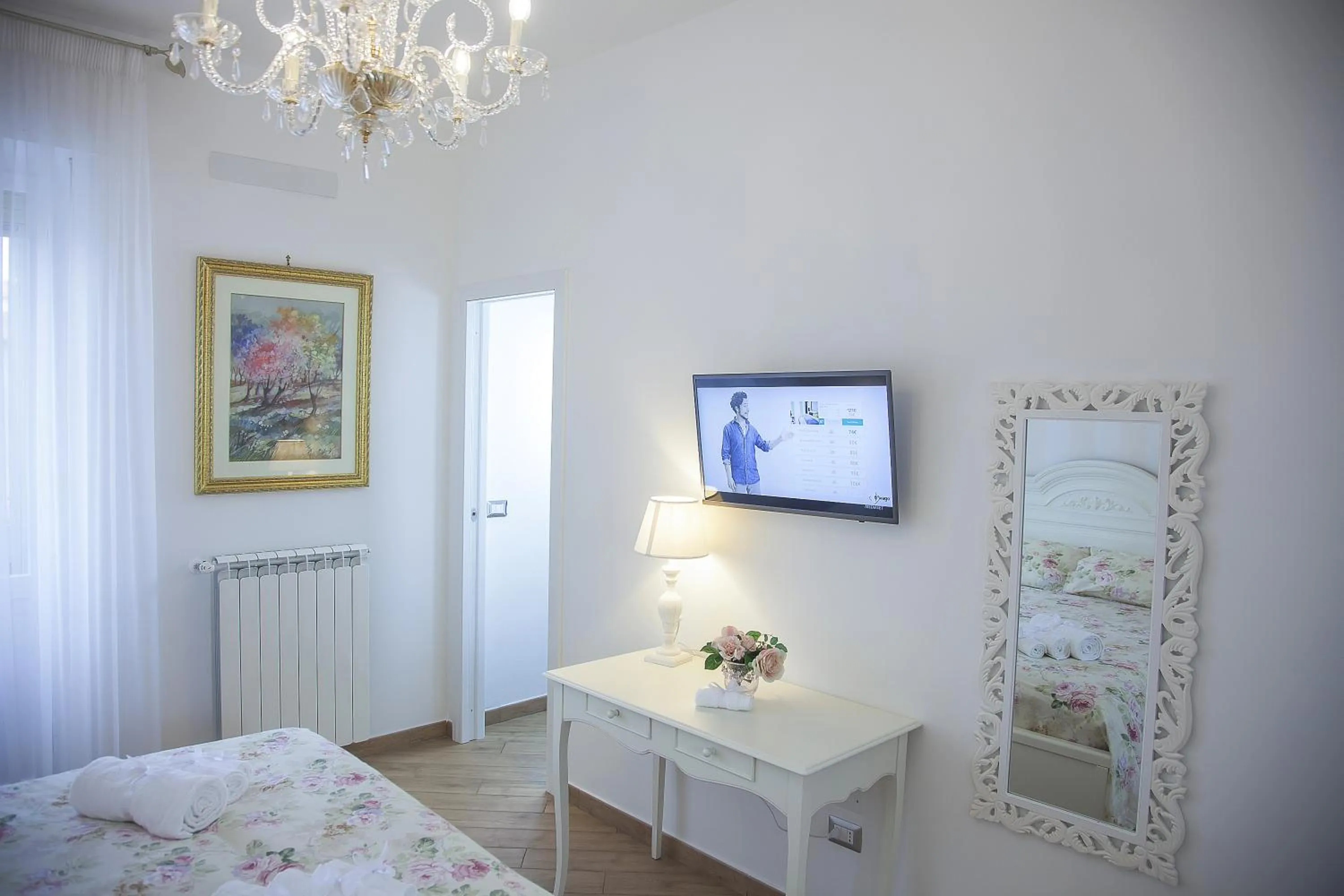 Bedroom, Bed in La Perla - Chic Accommodation