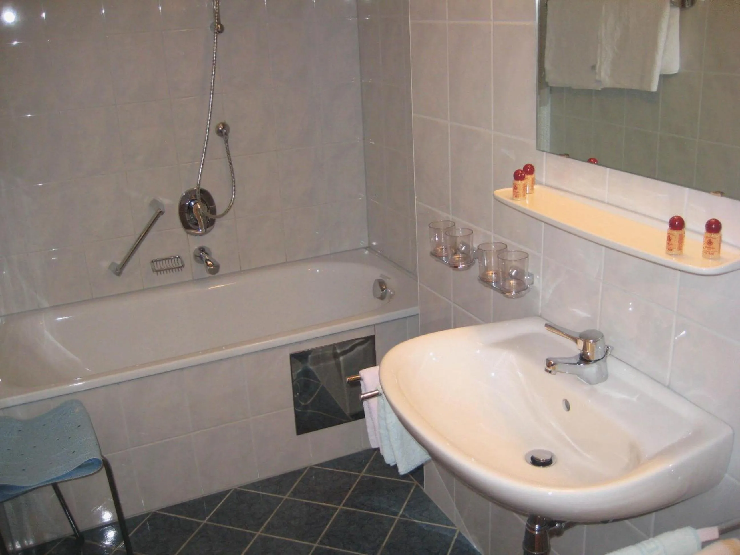 Bathroom in Gasthof Zum Stollhofer