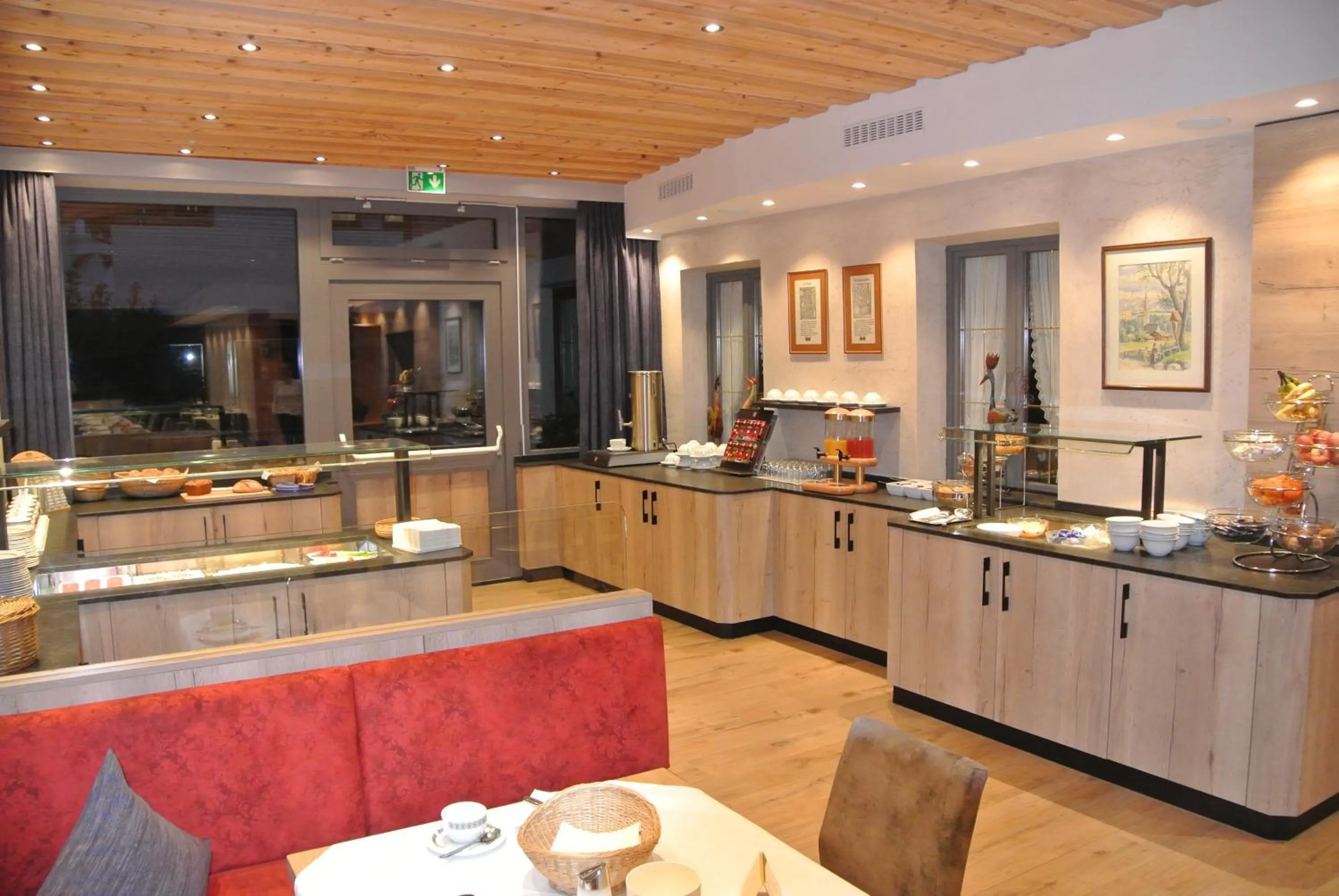 Restaurant/places to eat in Gasthof Zum Stollhofer