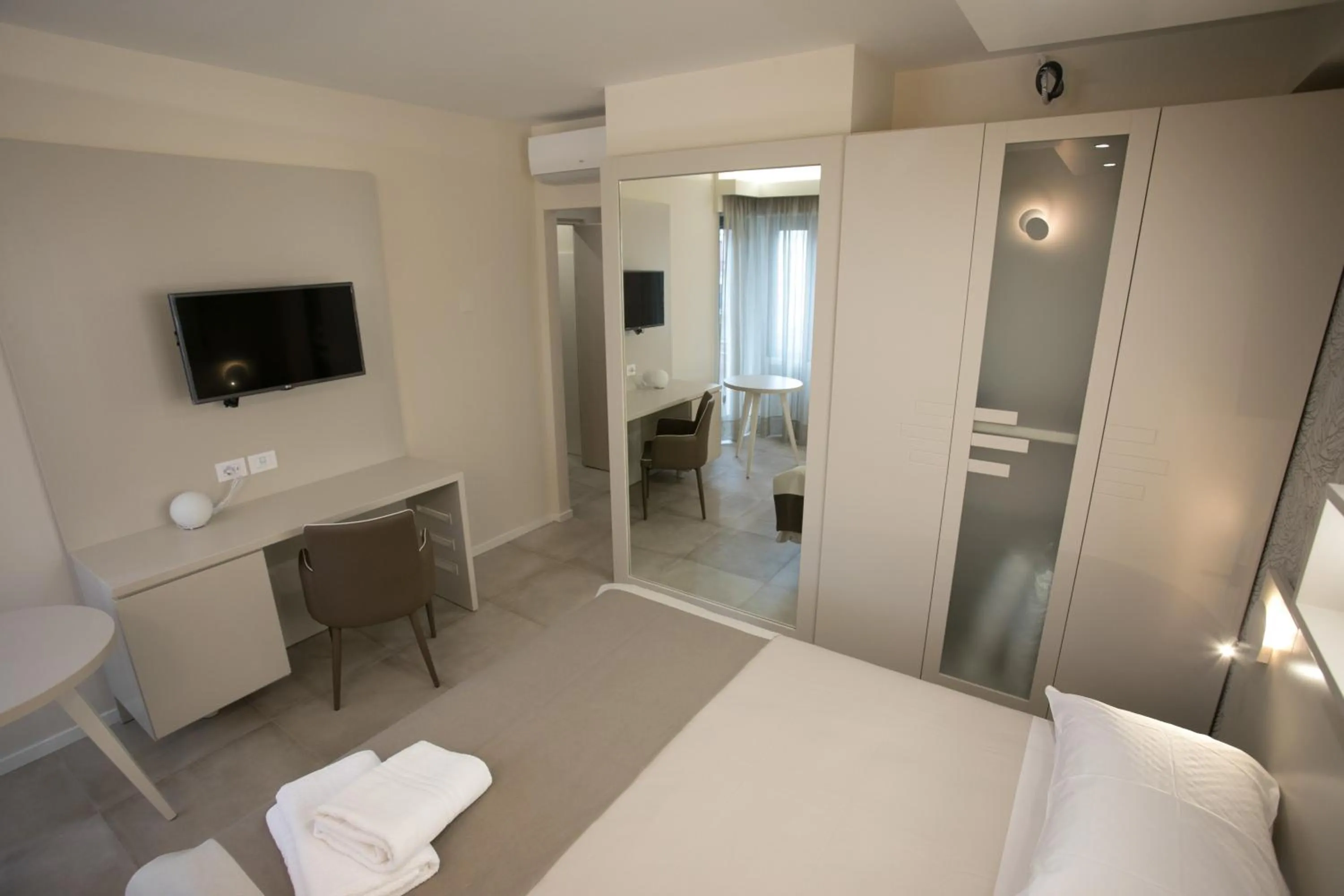 Photo of the whole room, Bed in B&B Chez Moi