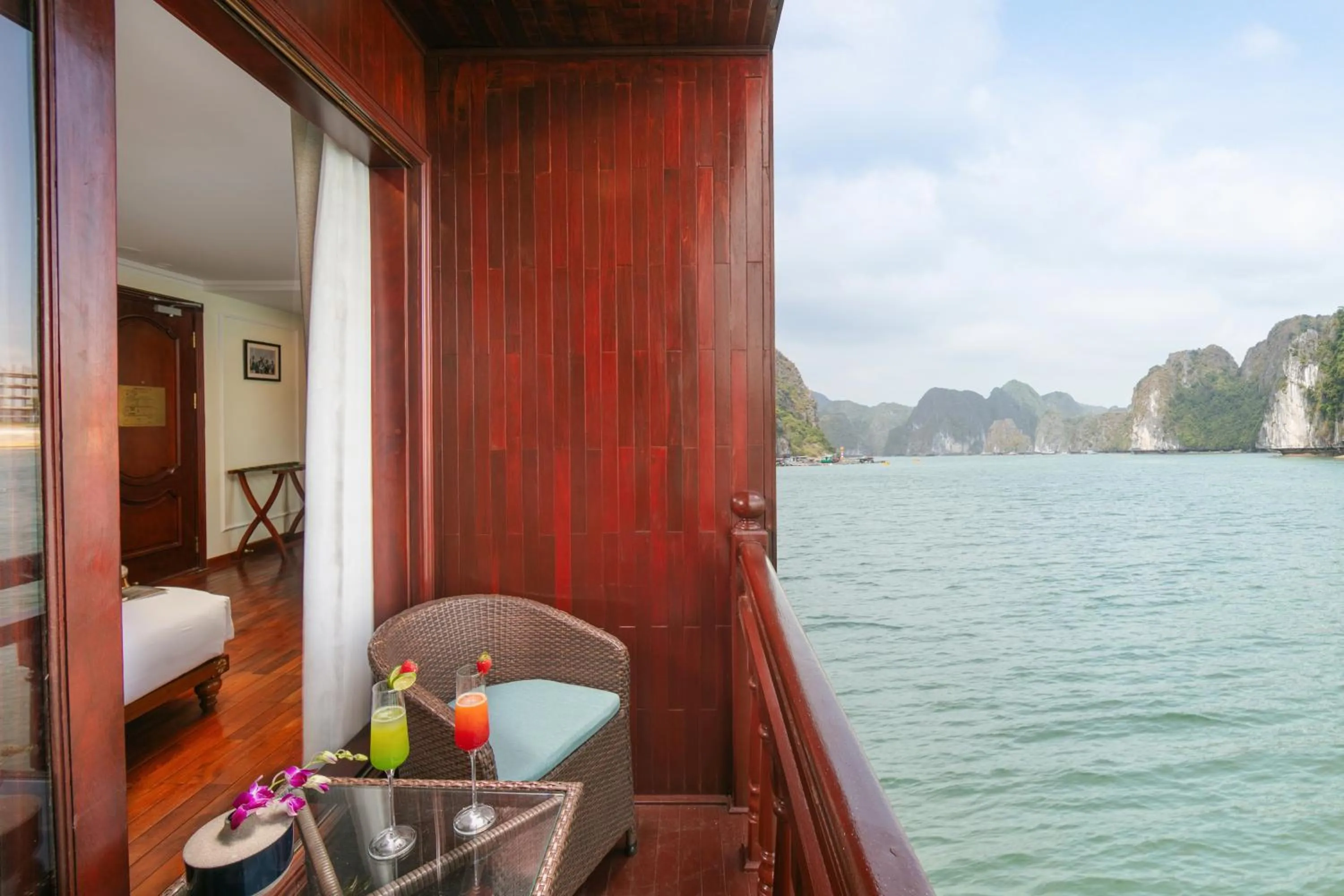 Balcony/Terrace in Emperor Cruises Legacy Ha Long