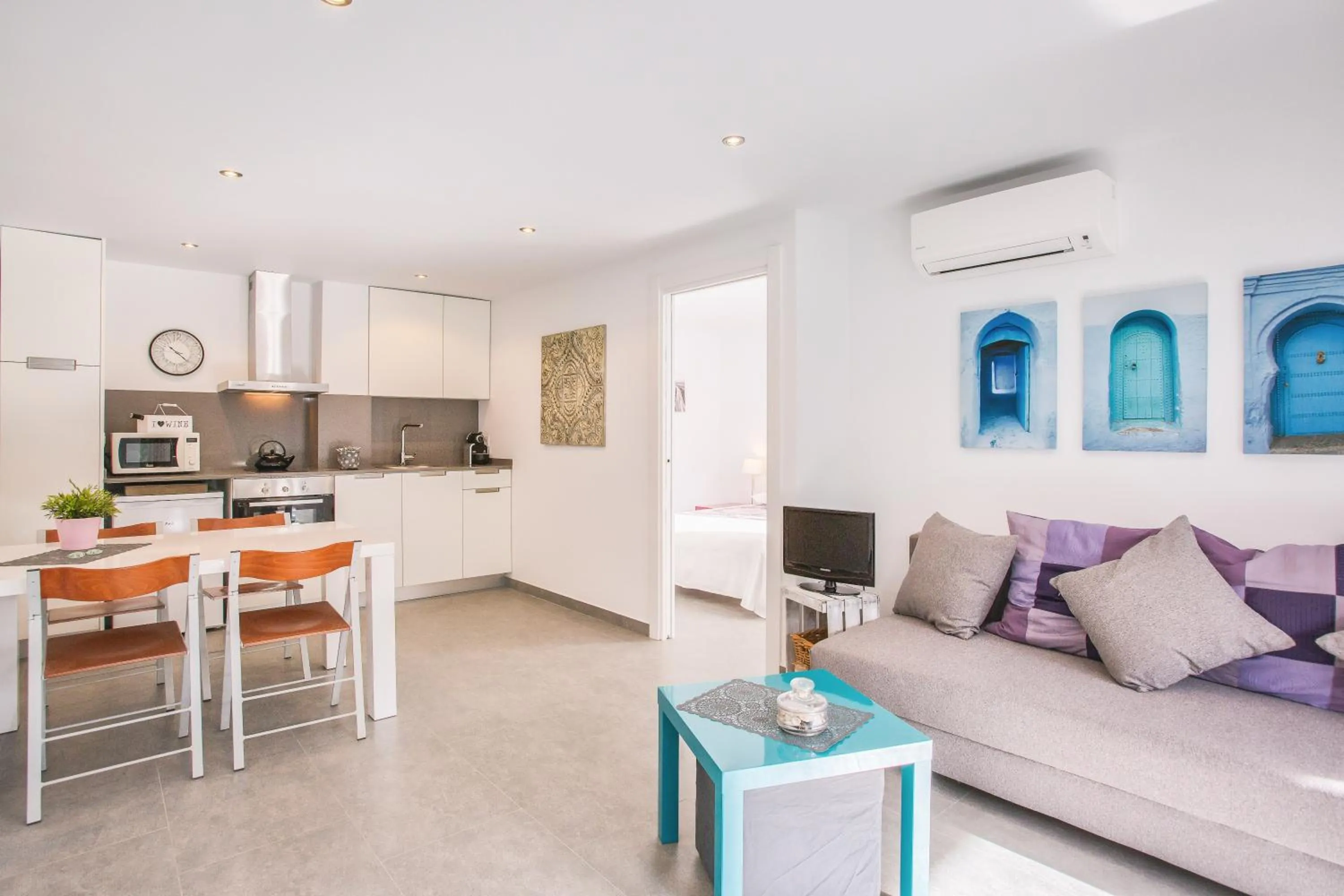 TV and multimedia in Flateli Montjuïc