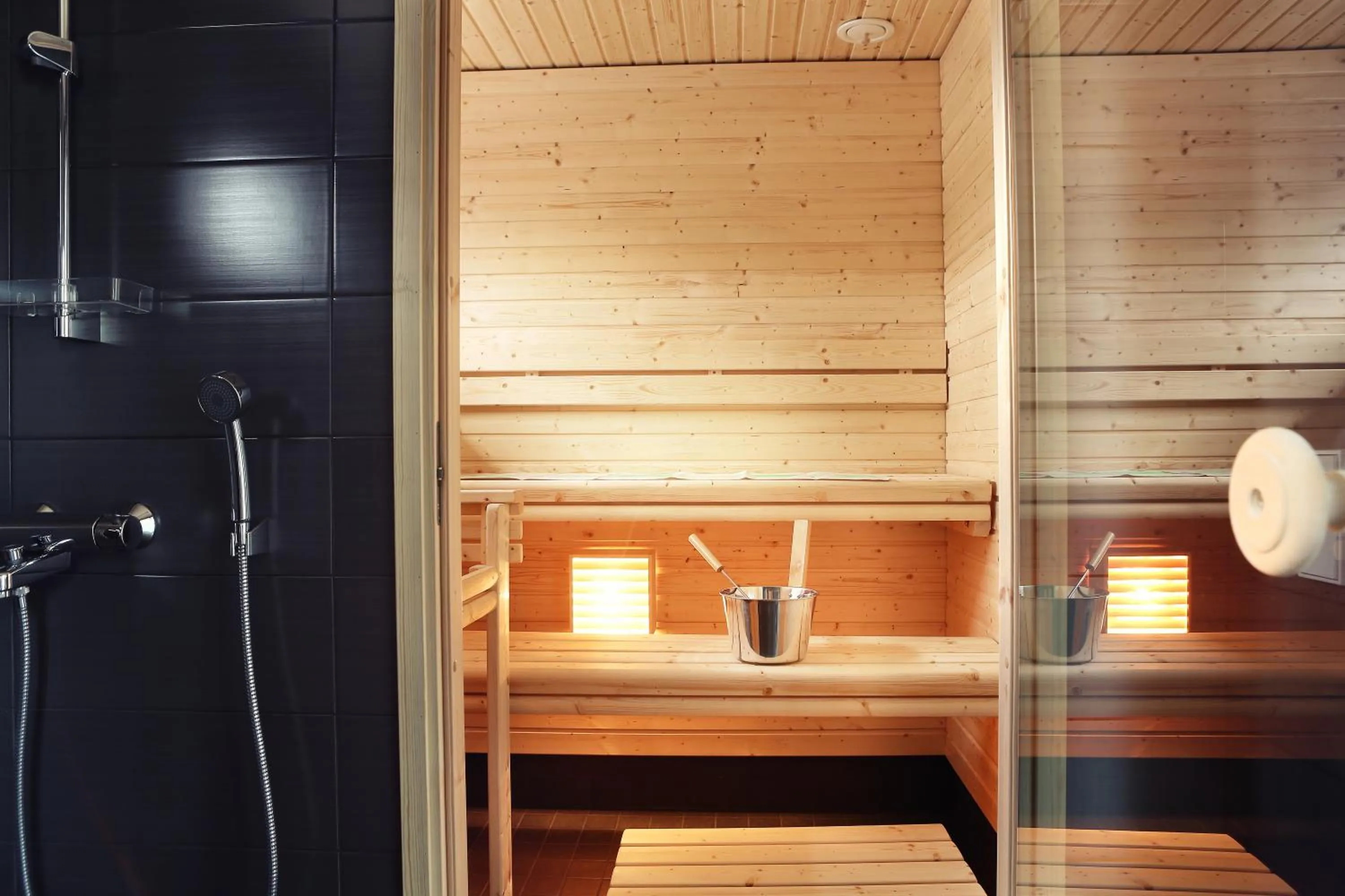 Shower in Nallikari Seaside Villas