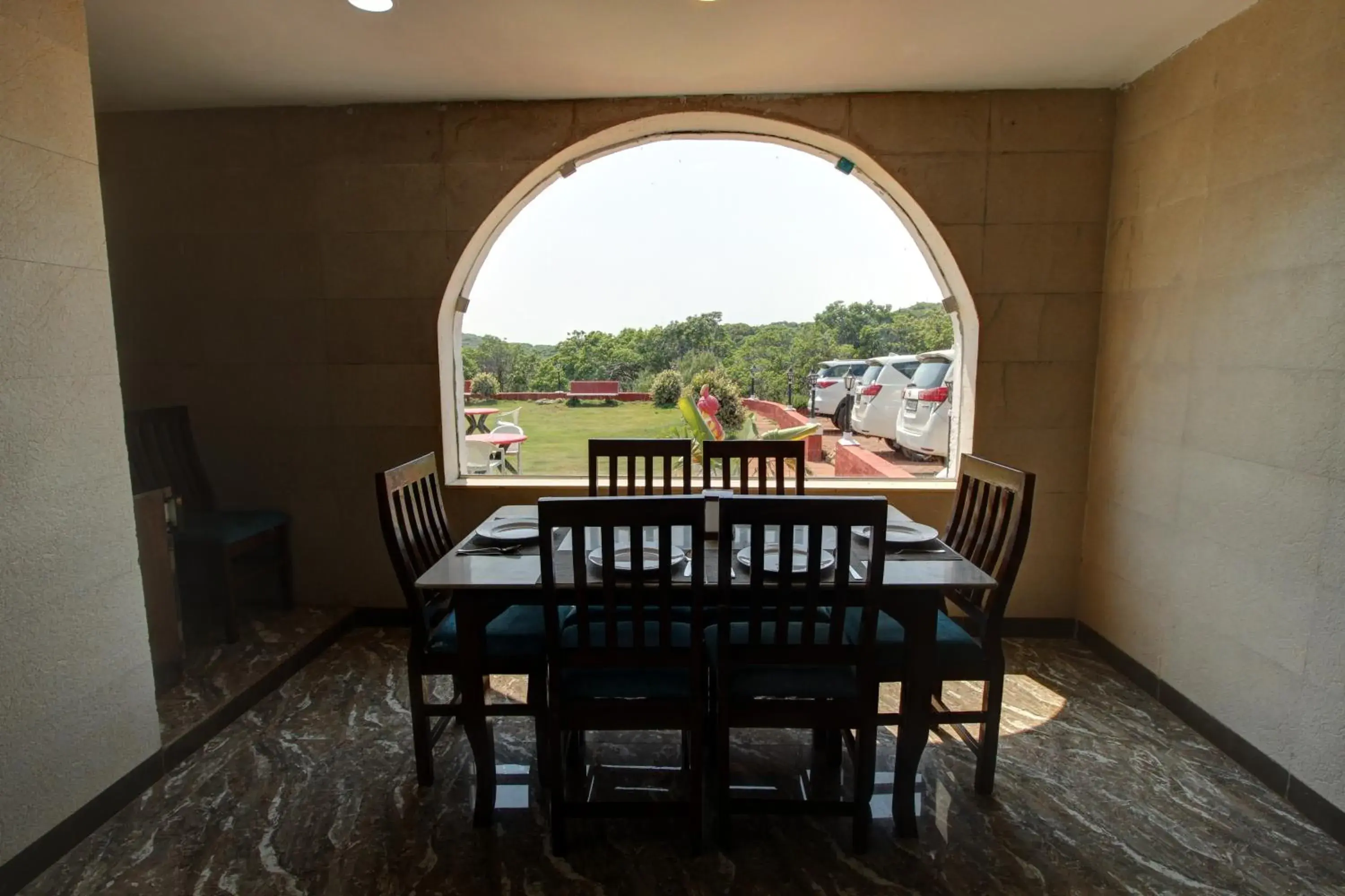 Restaurant/places to eat in Forest County Resort Mahabaleshwar Restaurant/places to eat in Forest County Resort Mahabaleshwar