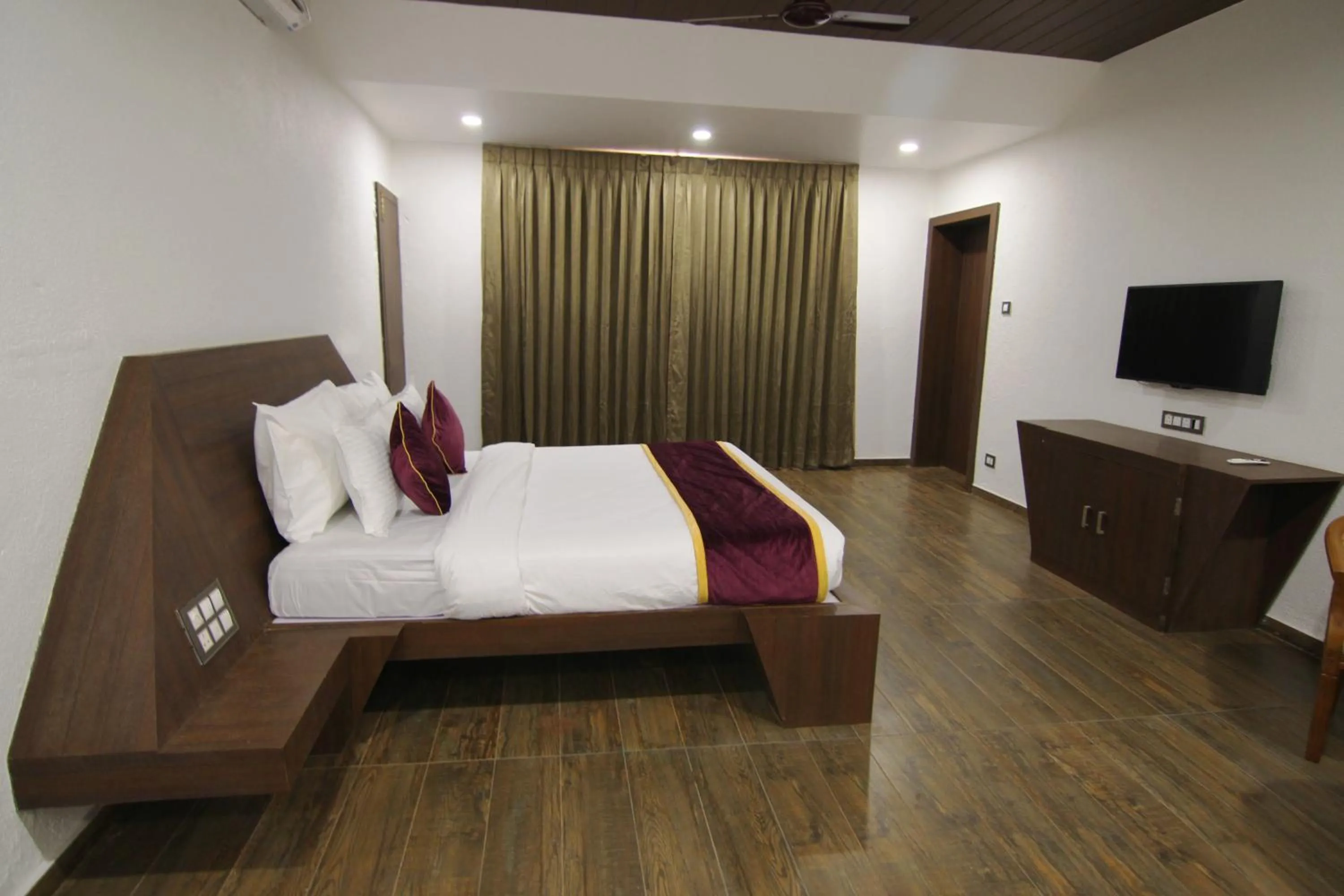 Bed in Forest County Resort Mahabaleshwar
