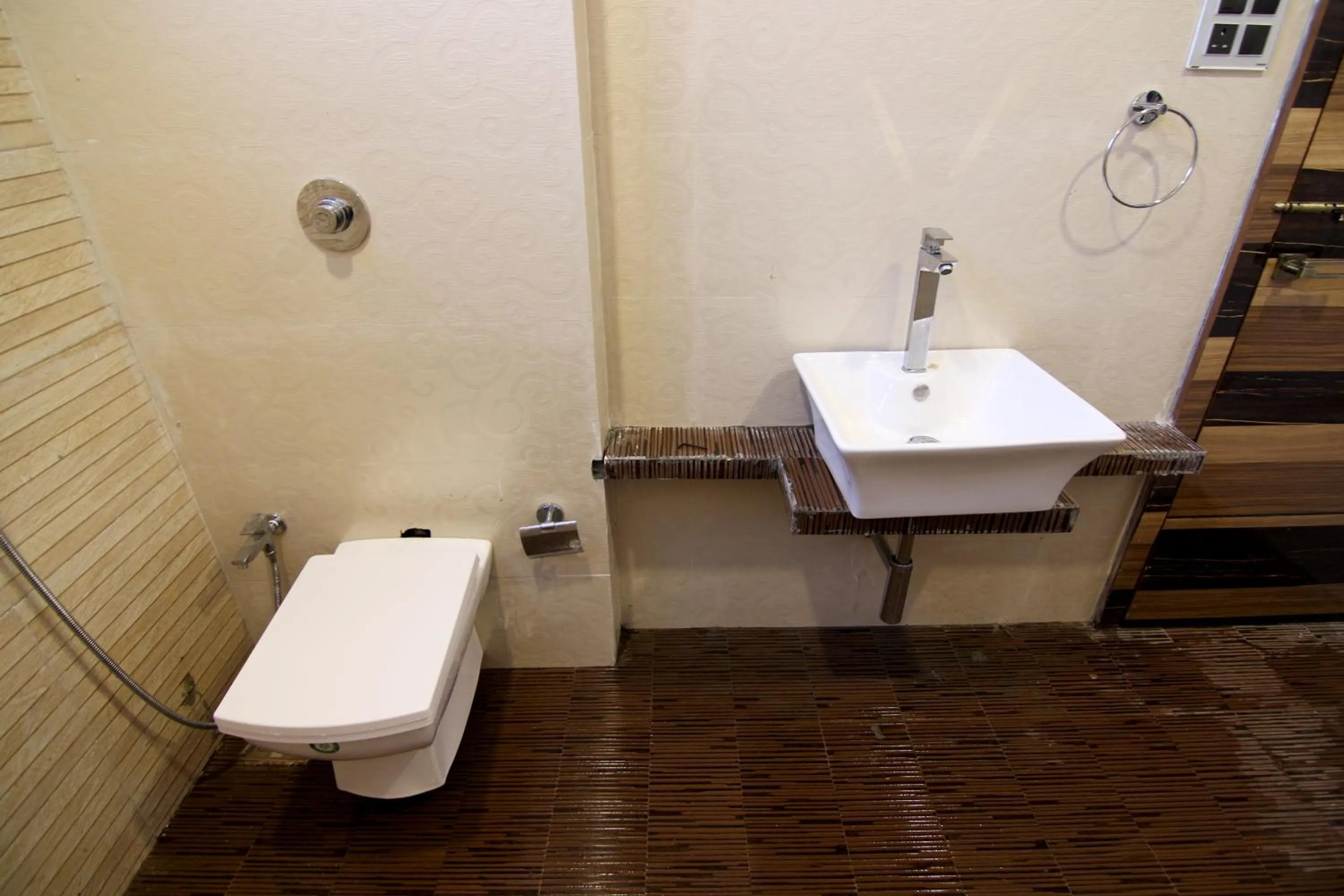 Bathroom in Forest County Resort Mahabaleshwar