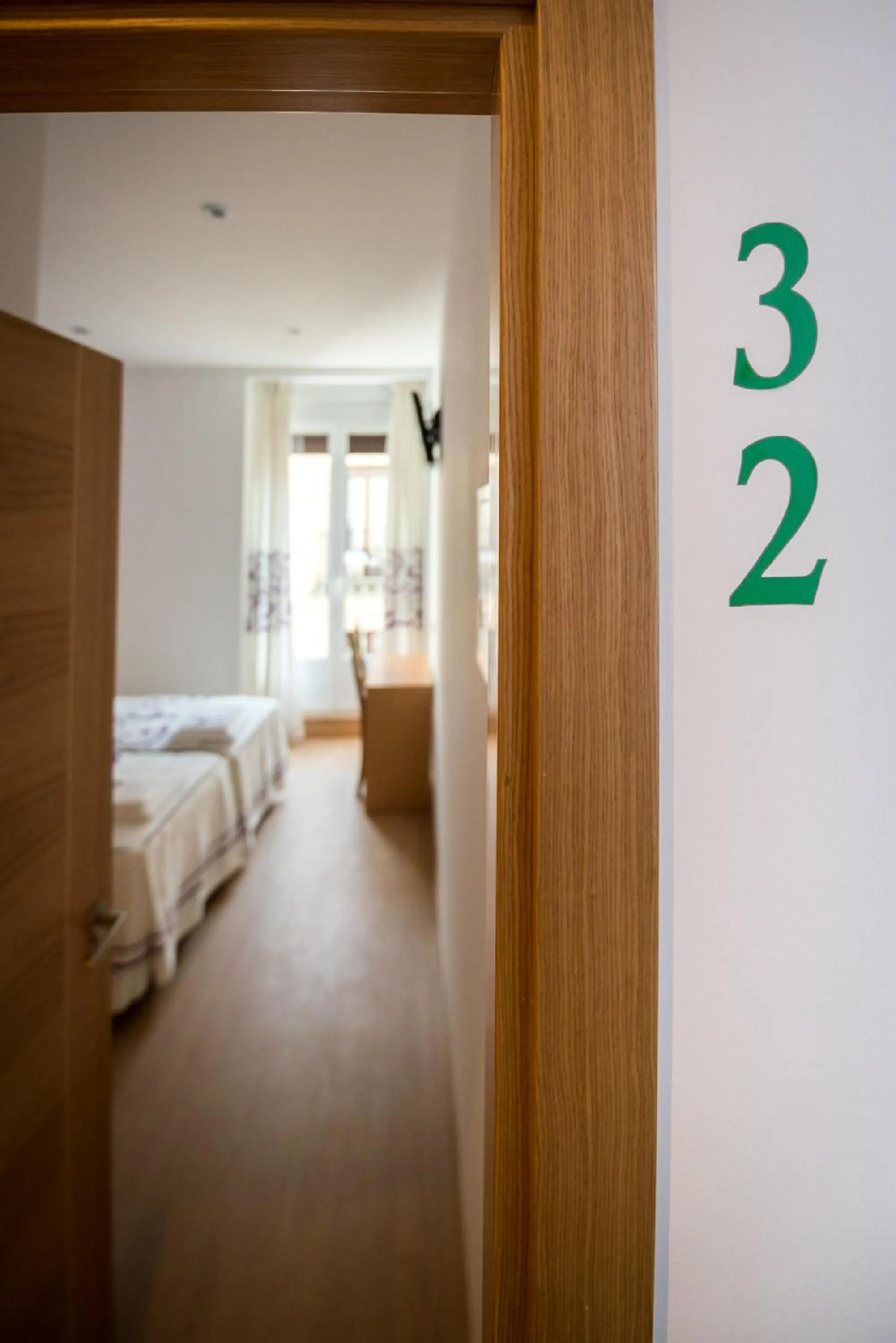 On site, Bed in Hostal Carracedo