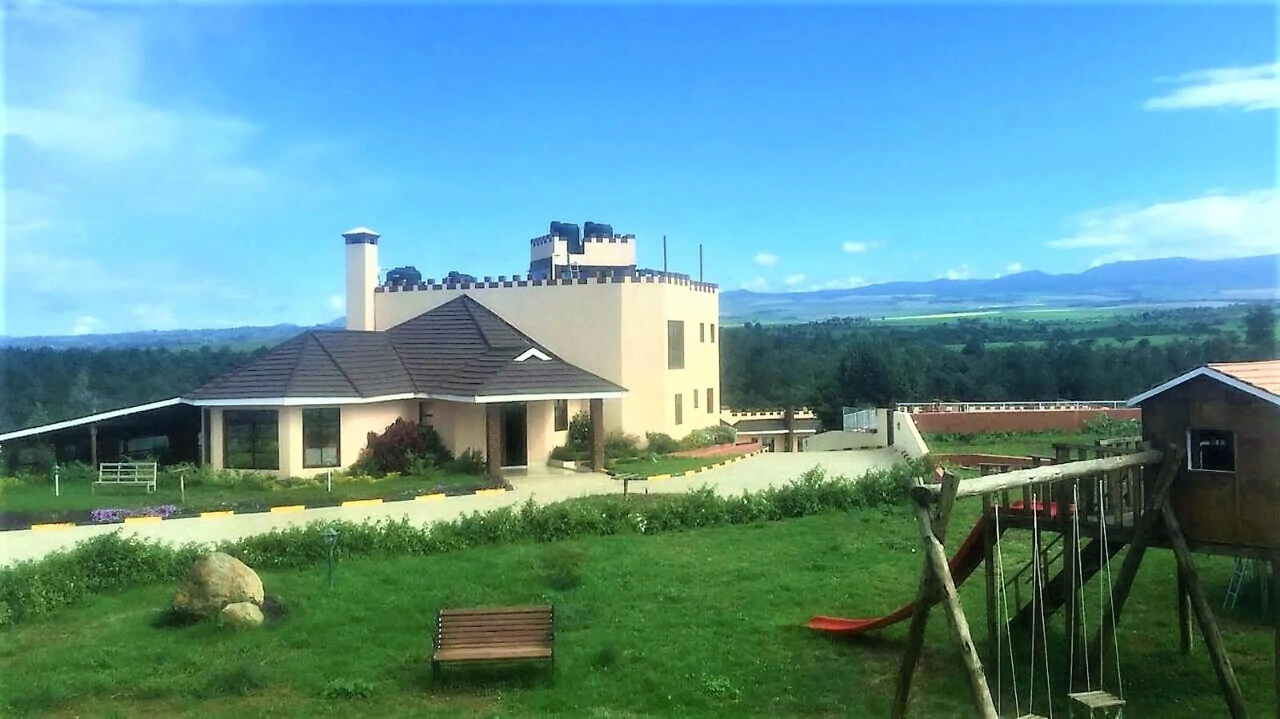 Facade/entrance in Regency Mount Kenya Hotel