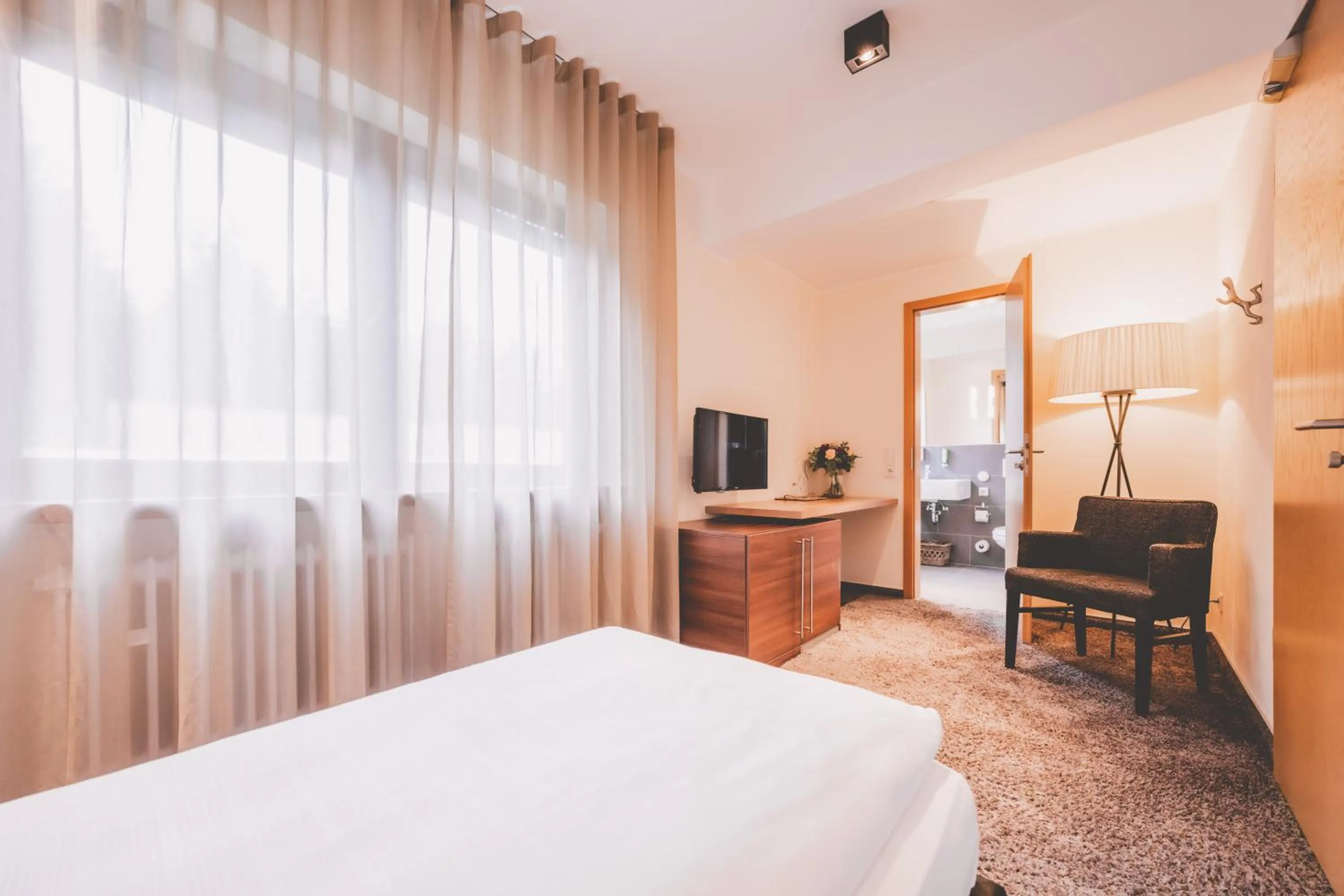 Photo of the whole room, Bed in Marienhöh - Hideaway & Spa