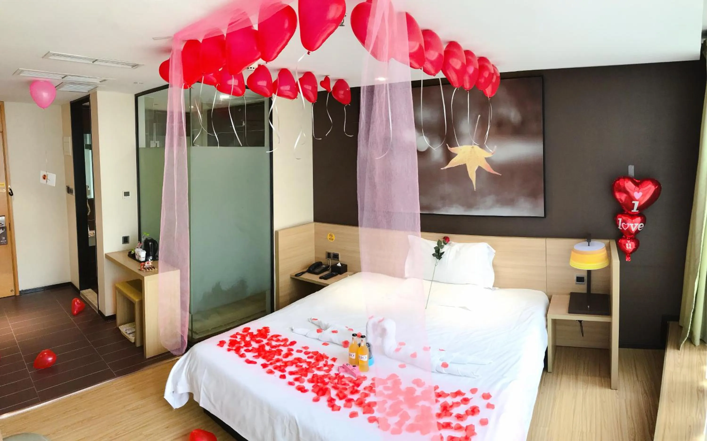 IU Hotel Chongqing Jiefangbei