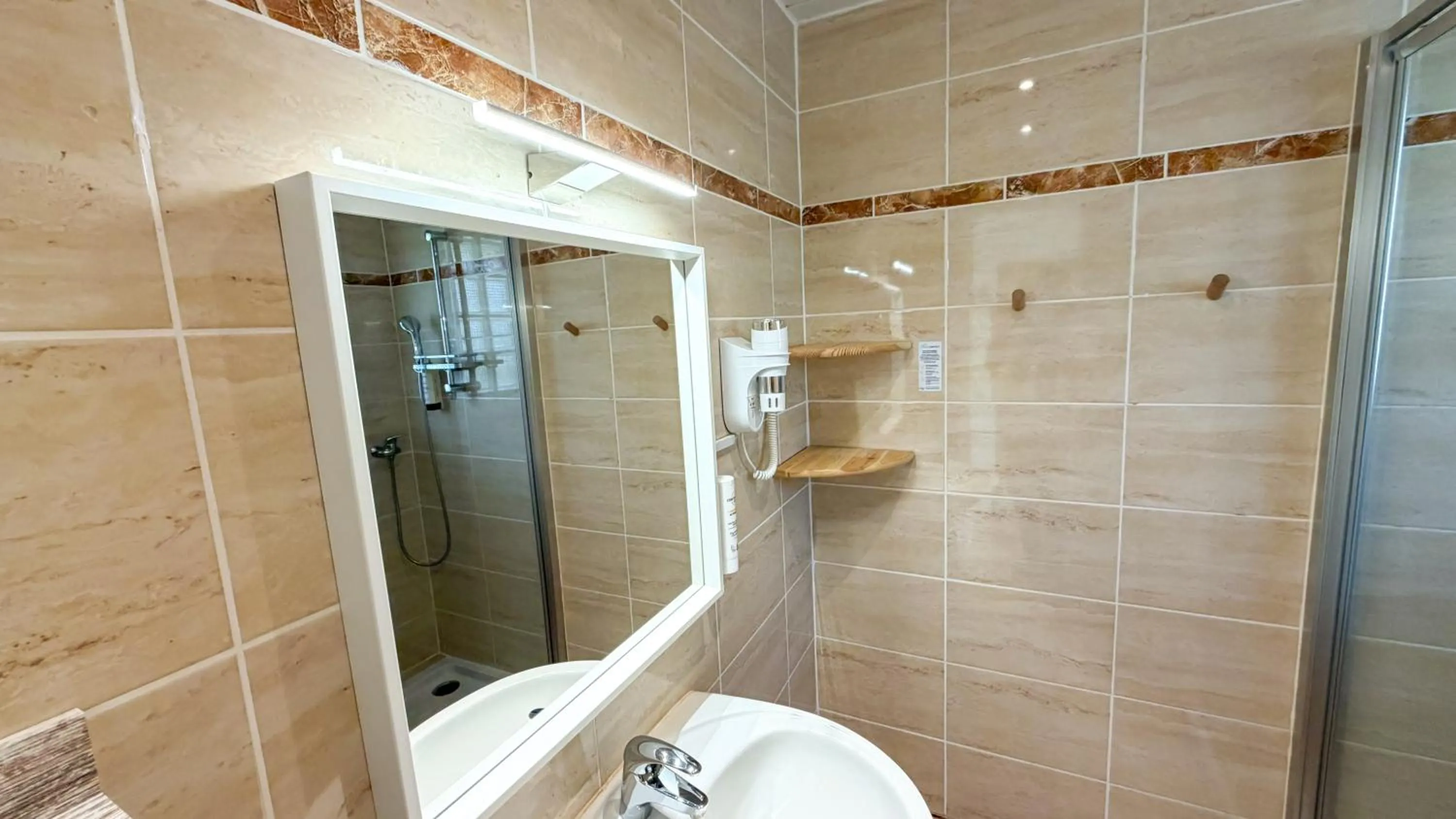 Bathroom in Hotel Les Rocailles