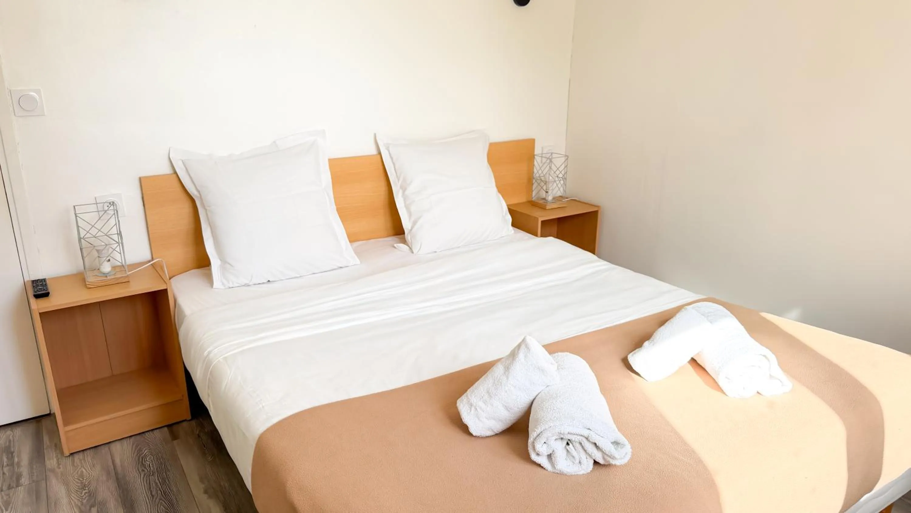 Bedroom, Bed in Hotel Les Rocailles