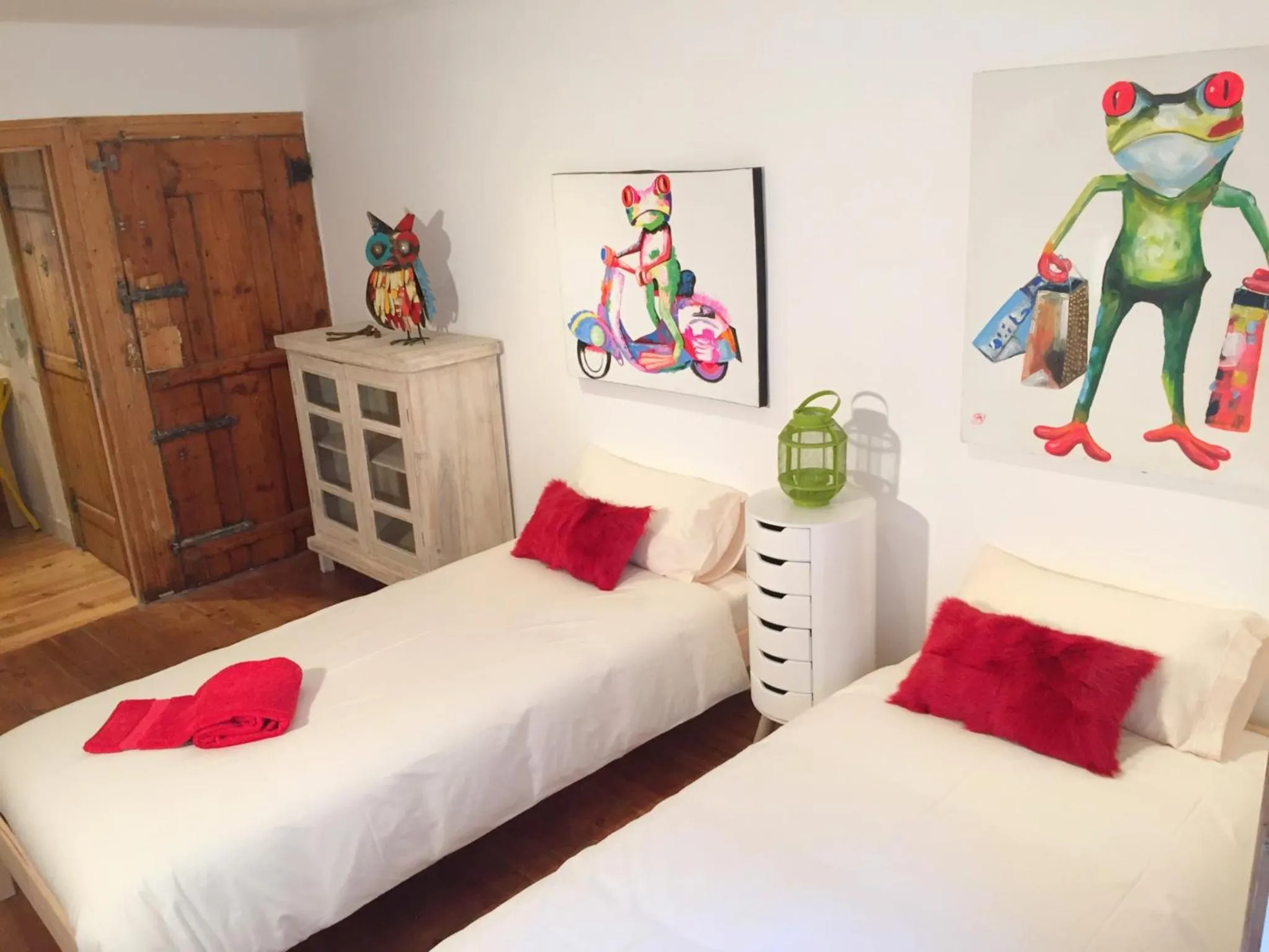 Photo of the whole room, Bed in BairroSweethome